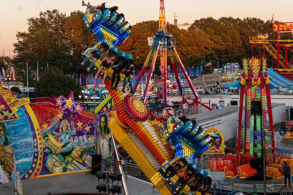 Colorful Rides At The Fair, carnival rides, glowing lights, SD Desktop Wallpaper