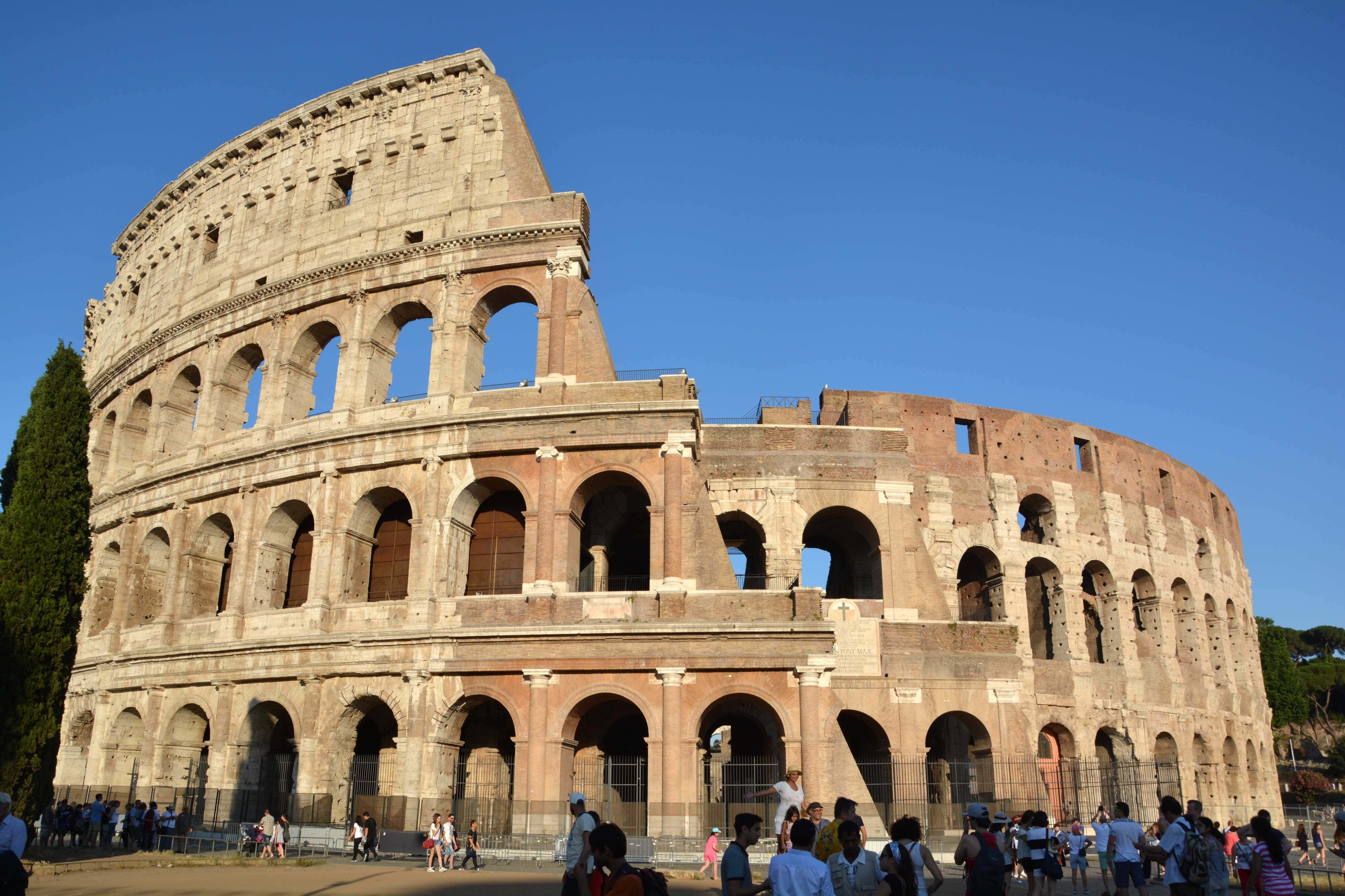 Colosseum, ancient Roman, clear blue sky, 5K Desktop Wallpaper