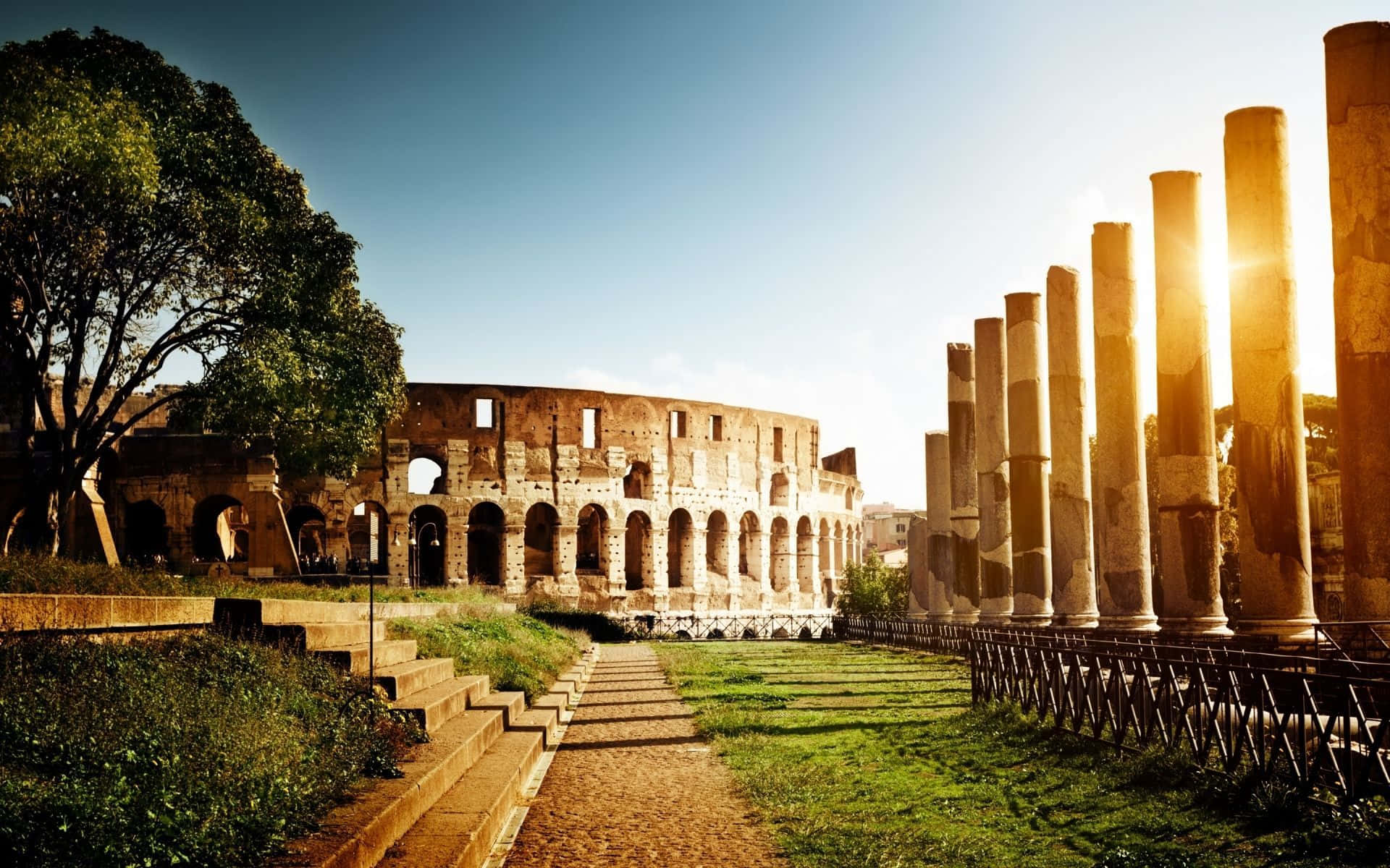Colosseum, ancient Roman ruins, towering columns, Full HD Desktop Wallpaper