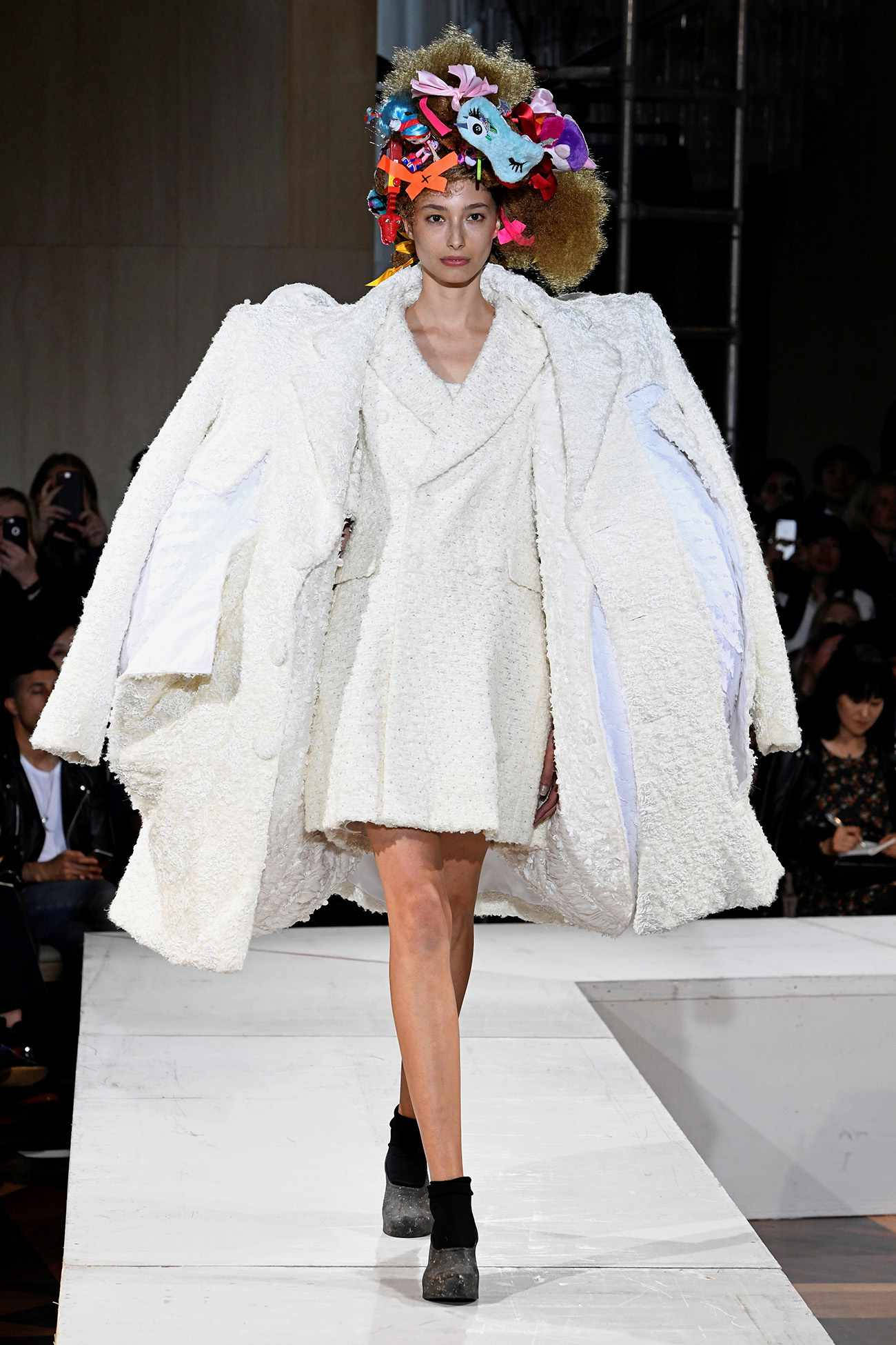 Comme Des Garçons, white coat dress, voluminous white textured coat, Full HD Phone Wallpaper