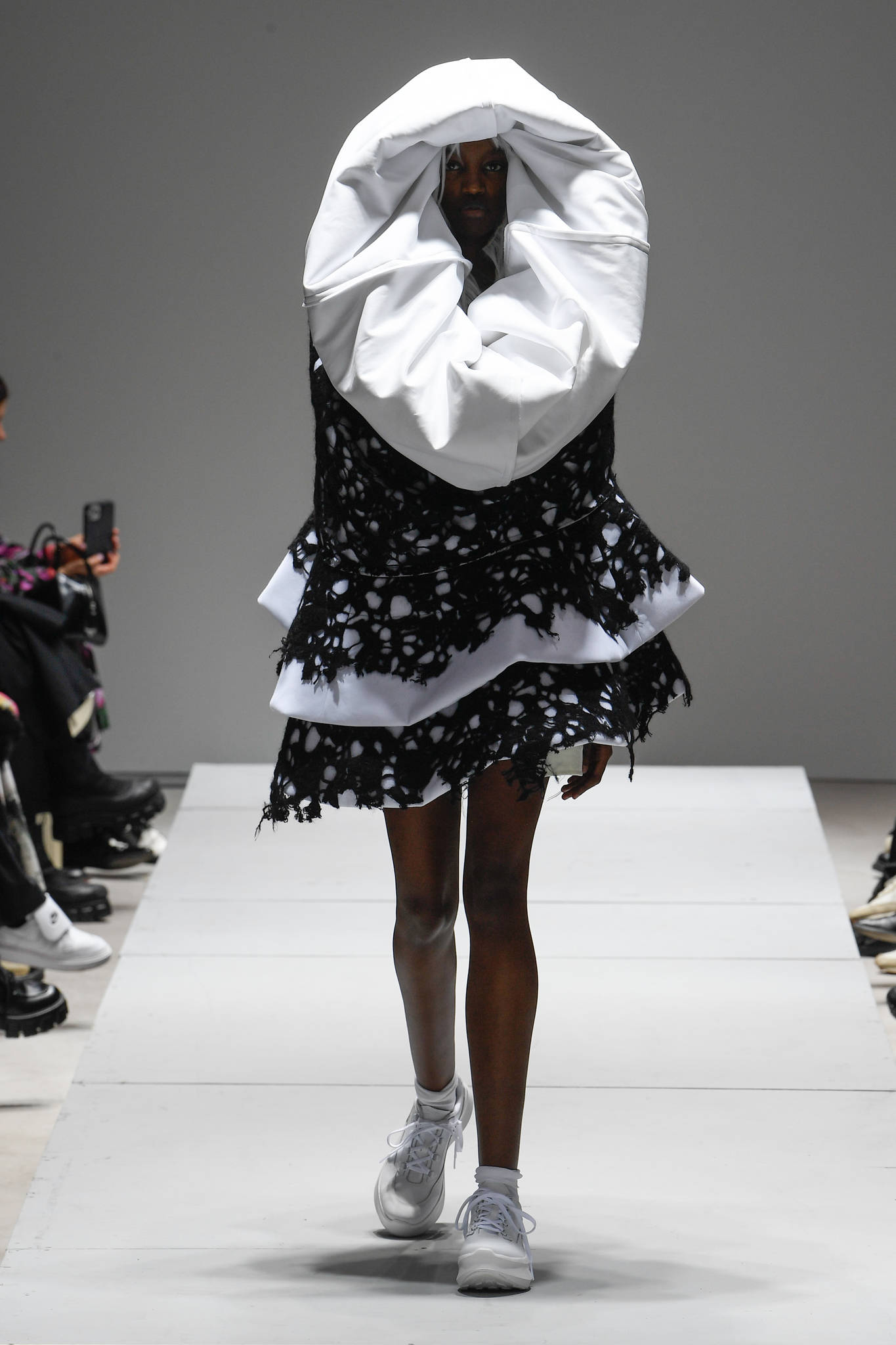 Comme Des Garçons, black and white fashion, voluminous white hood, Full HD Phone Wallpaper