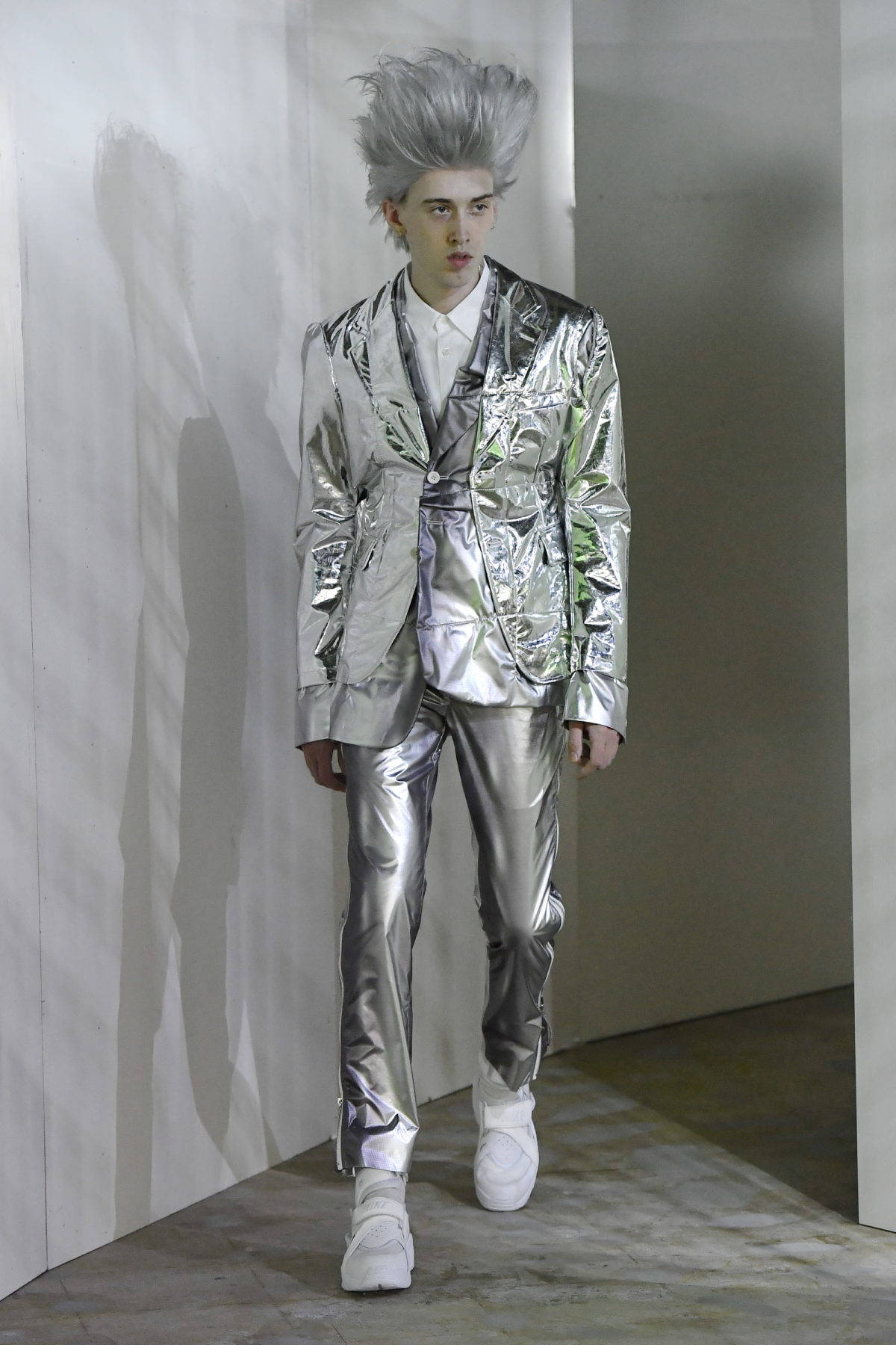 Comme Des Garçons, silver metallic suit, white sneakers, HD Phone Wallpaper