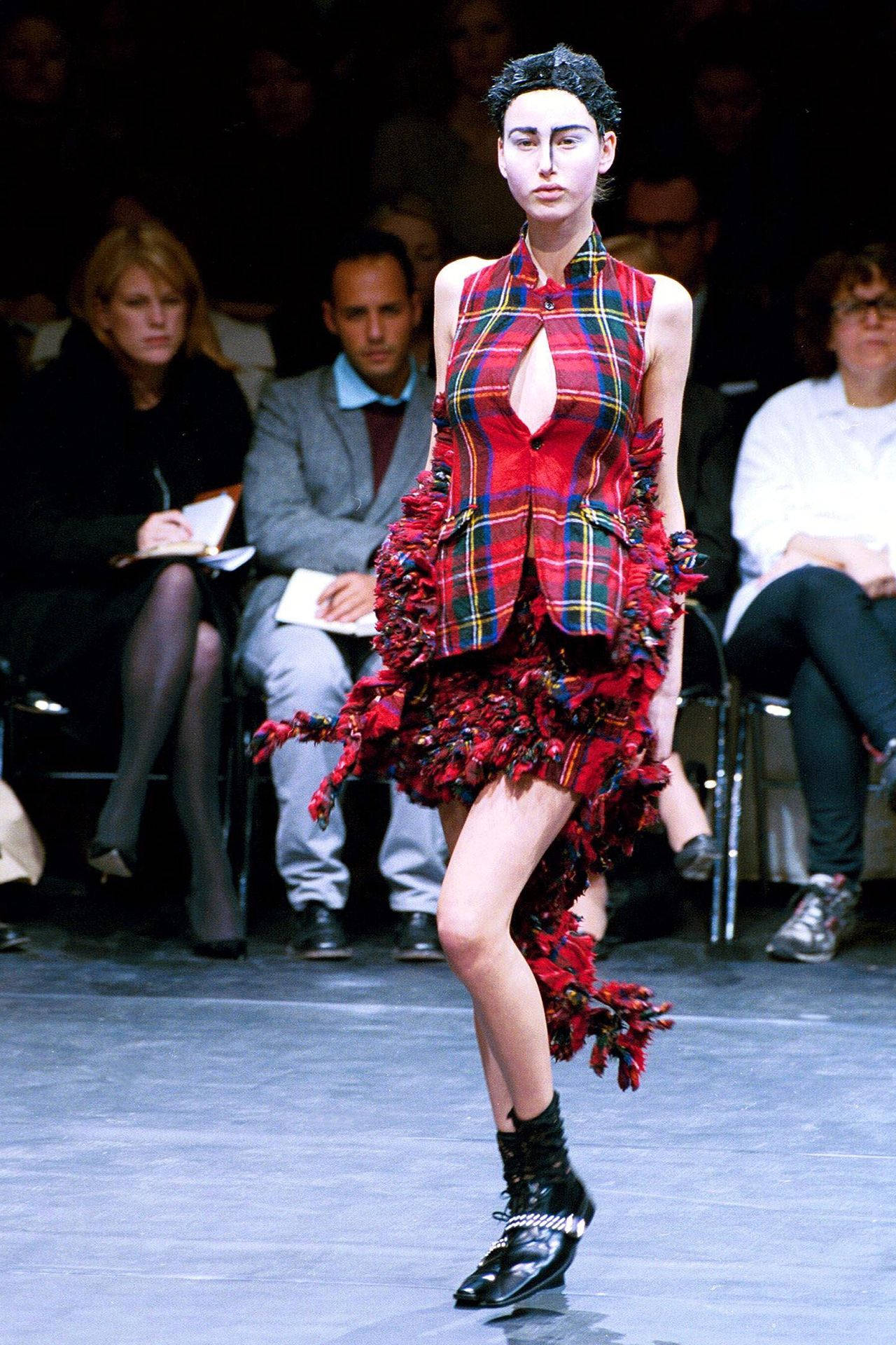 Comme Des Garçons, plaid dress, red plaid, Full HD Phone Wallpaper