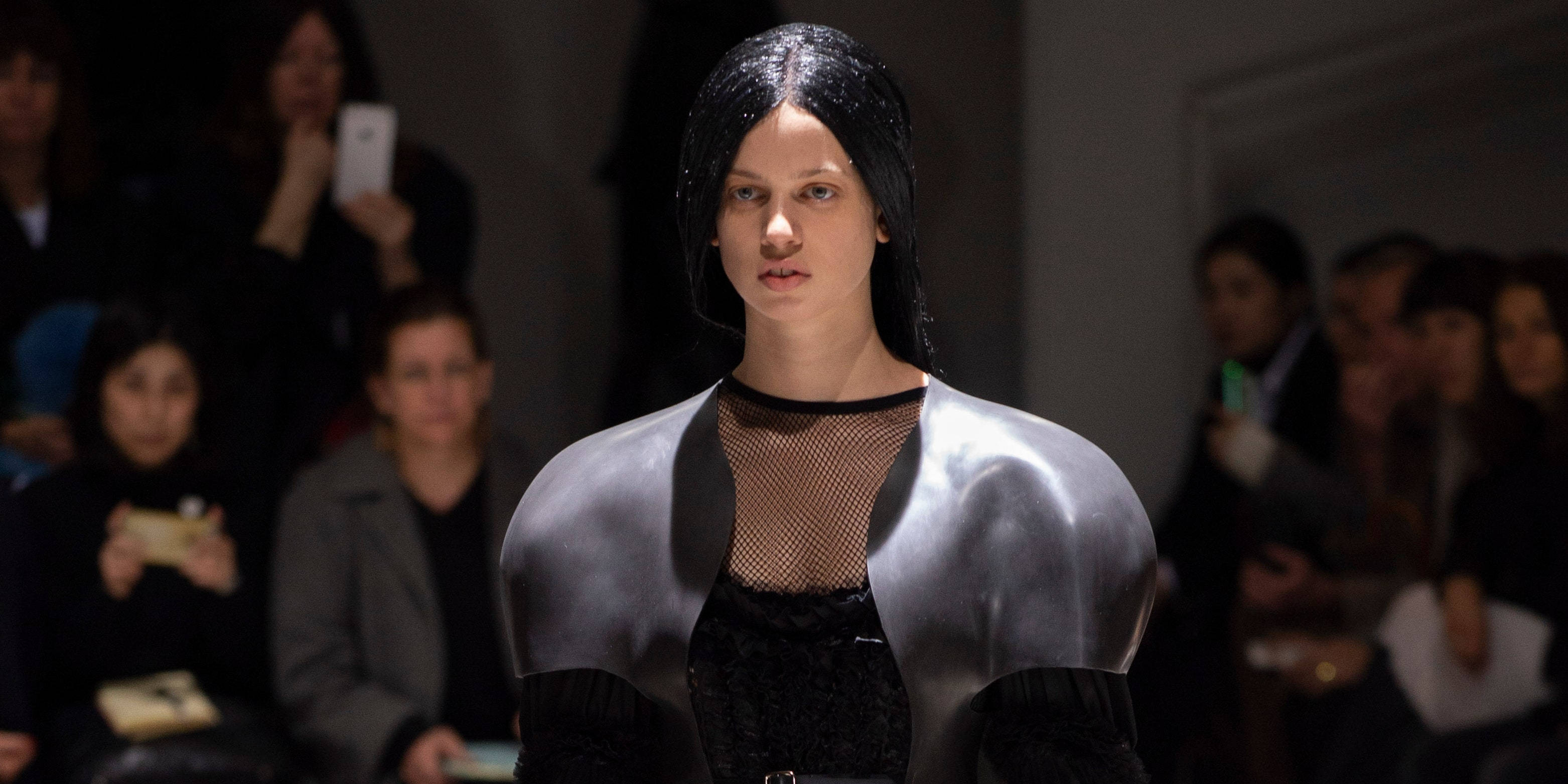Comme Des Garçons, black silver top, futuristic metallic silver and black outfit, 2K Desktop Wallpaper