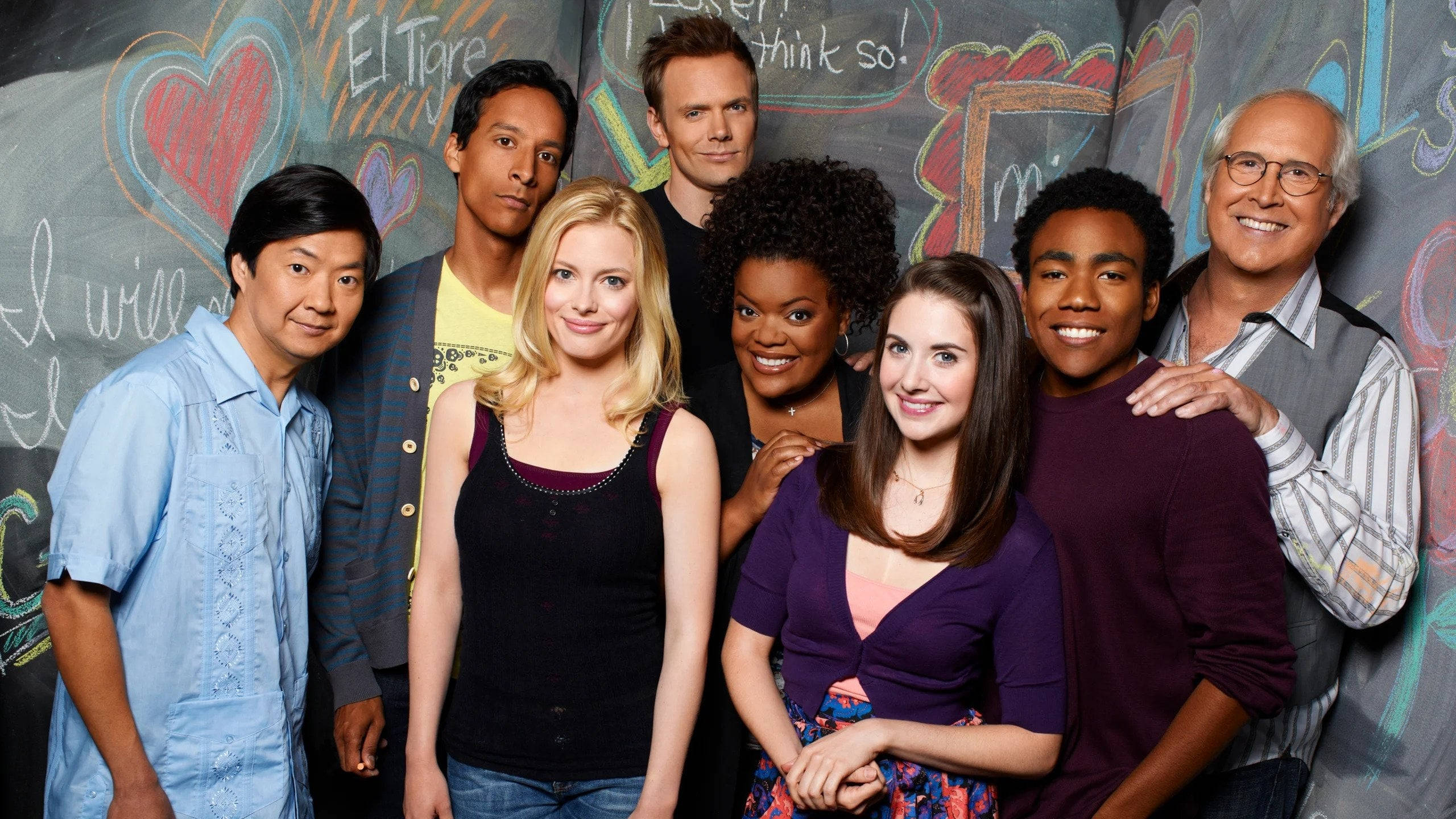 Community, misfits, seven smiling actors, 2K Desktop Wallpaper