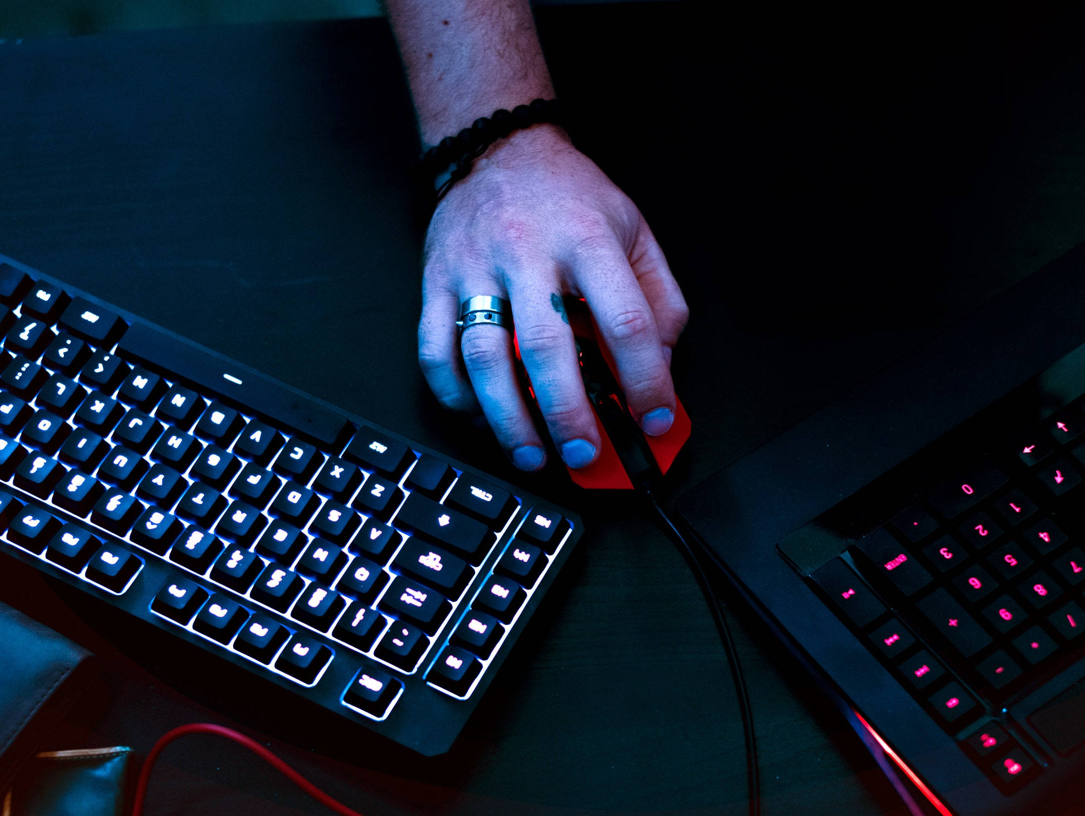 red gaming mouse, glowing keyboards, cool blue neon lights, Full HD Desktop Wallpaper
