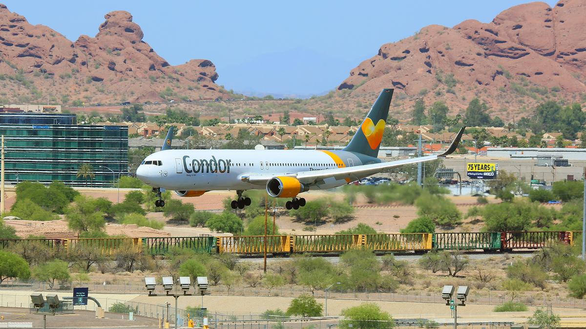 Condor Airlines, airport, red rock formations, SD Desktop Wallpaper