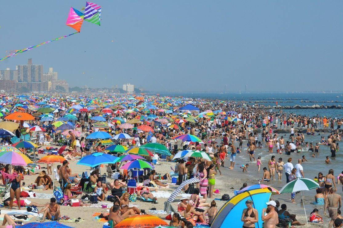 Coney Island, colorful umbrellas, bustling crowded beach, SD Desktop Wallpaper
