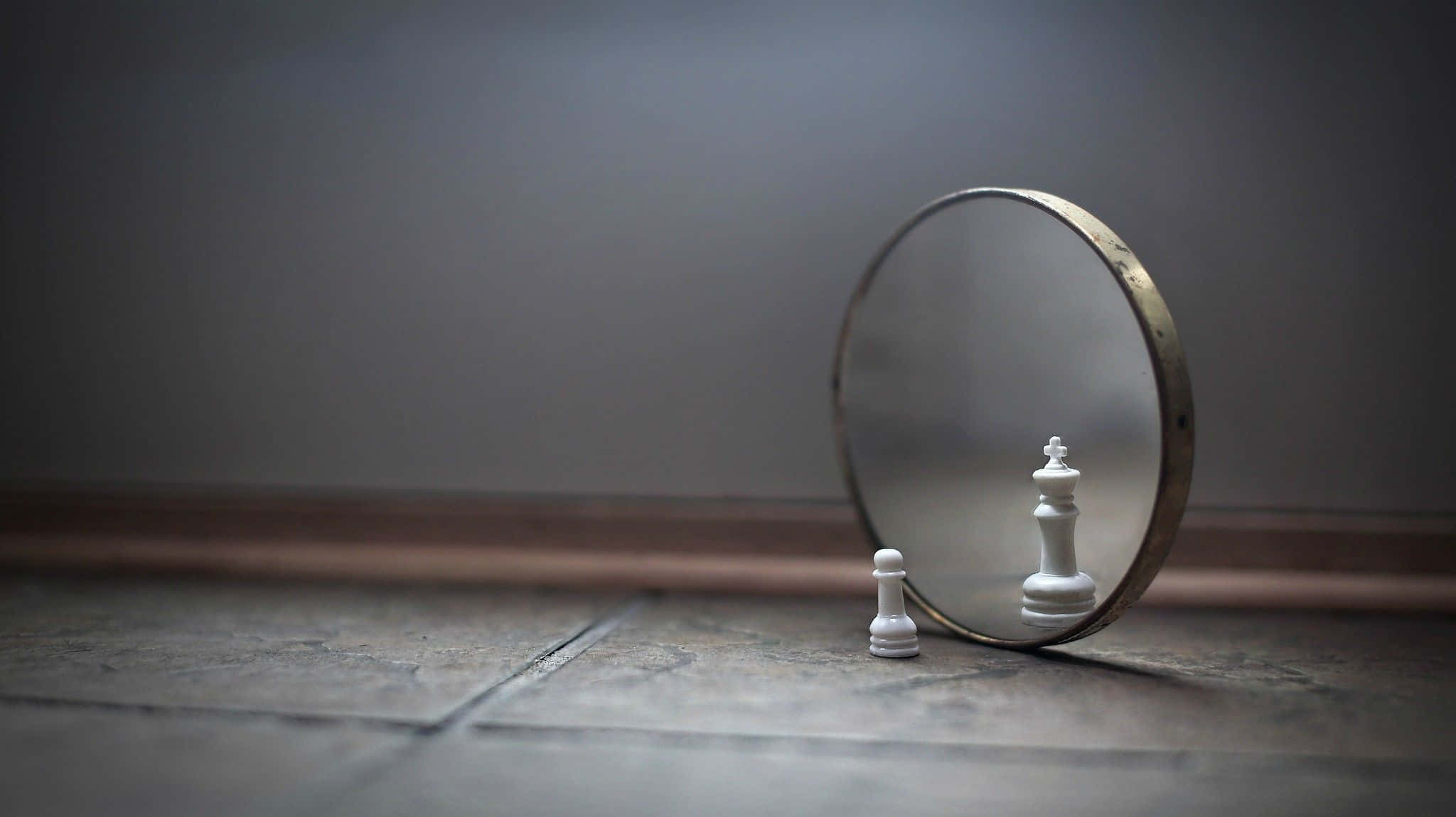 white chess pawn, round mirror, white king, Full HD Desktop Wallpaper