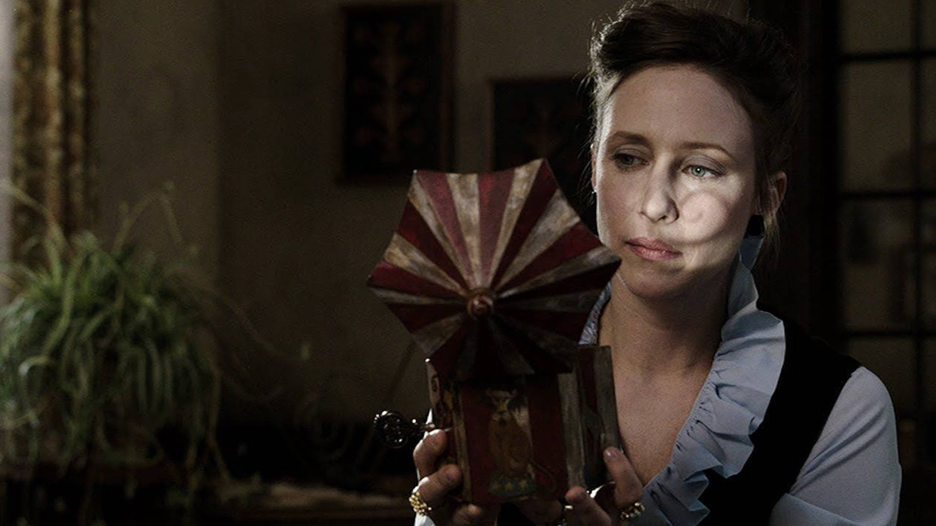 The Conjuring, creepy music box, ornate vintage fan, Full HD Desktop Wallpaper