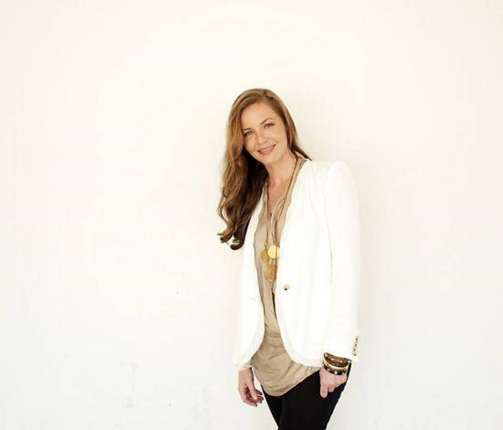 Connie Nielsen, white coat, white blazer, SD Desktop Wallpaper