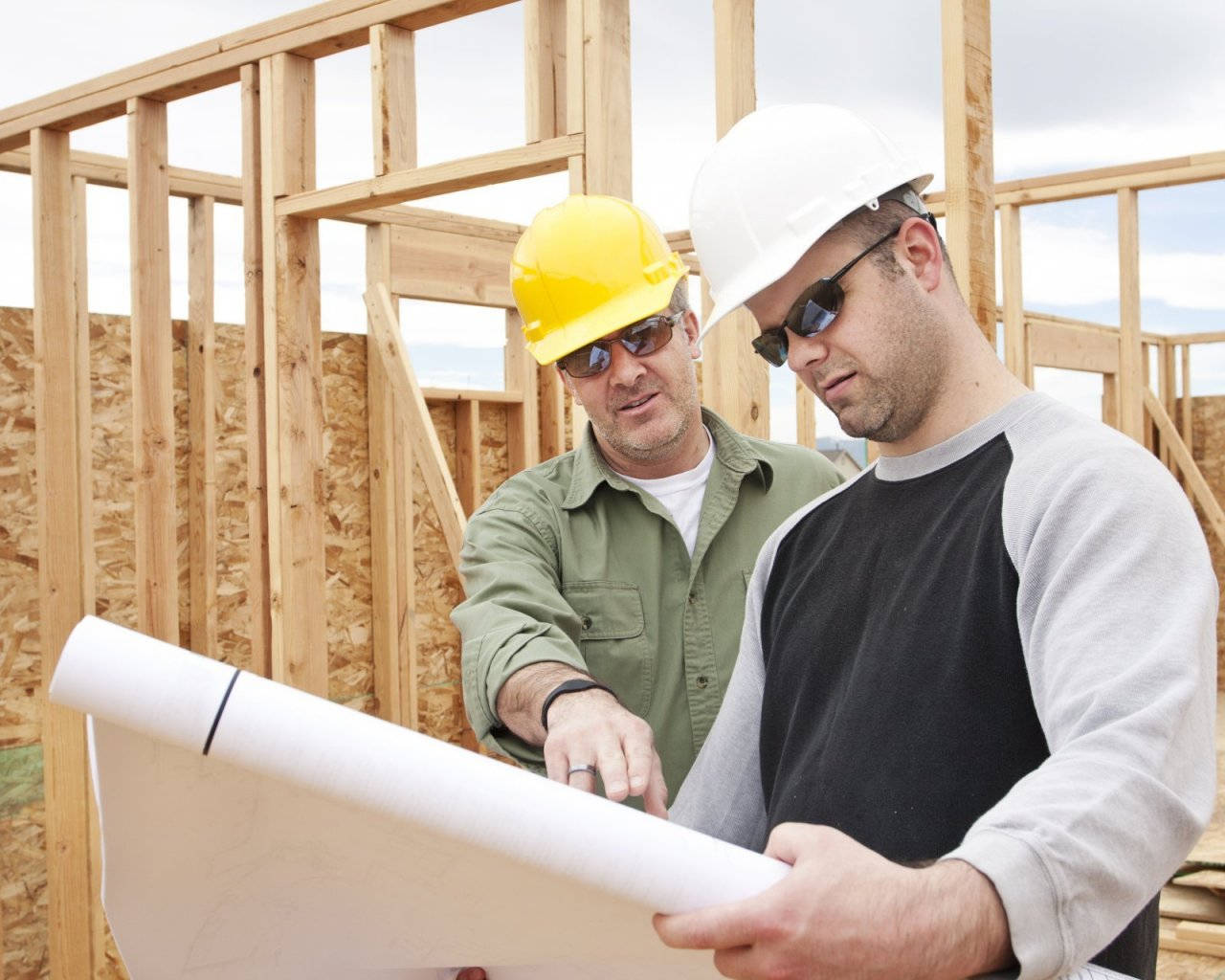 construction worker, hard hats, sunglasses, HD Desktop Wallpaper