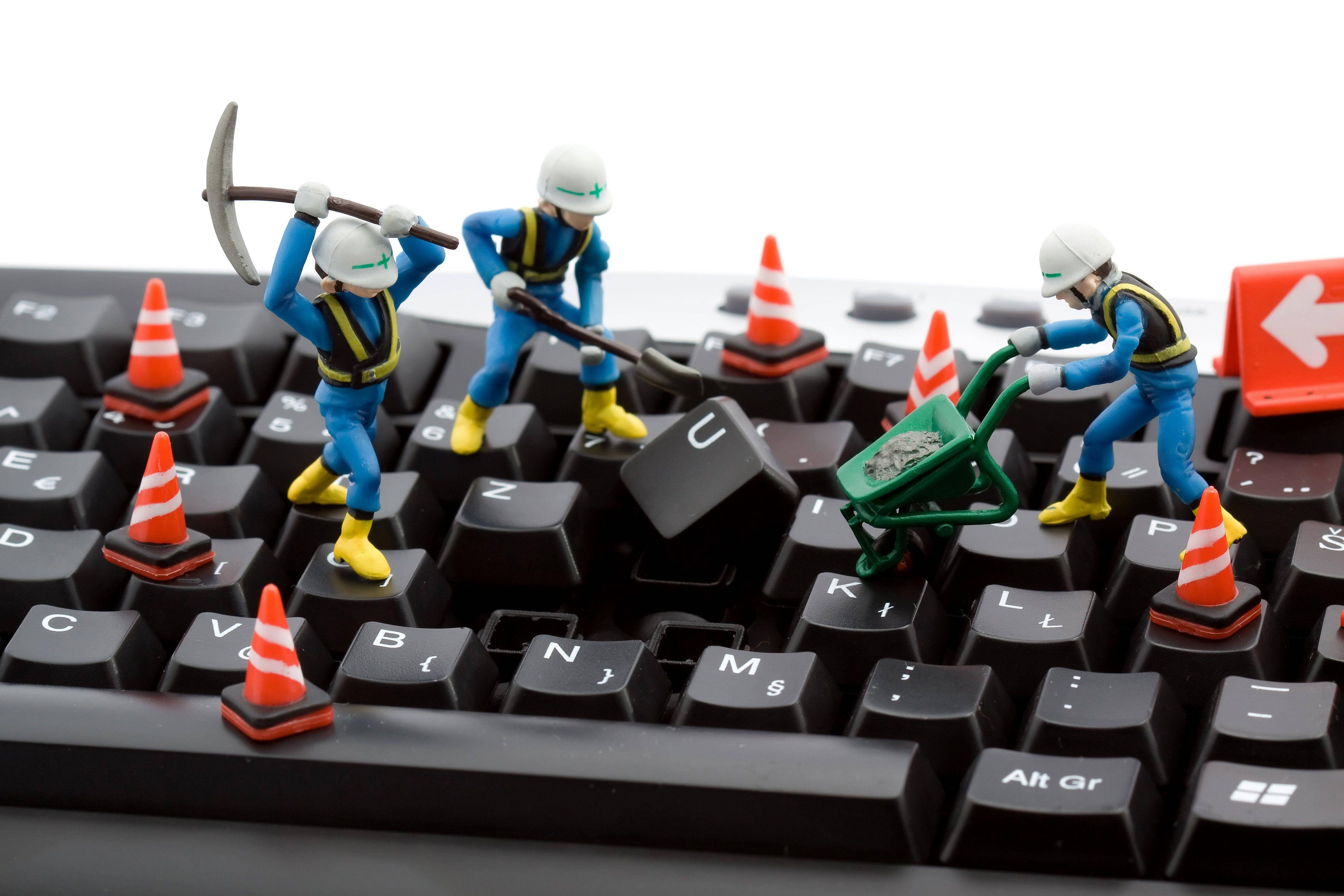 blue uniforms, black computer keyboard, orange traffic cones, 4K Desktop Wallpaper