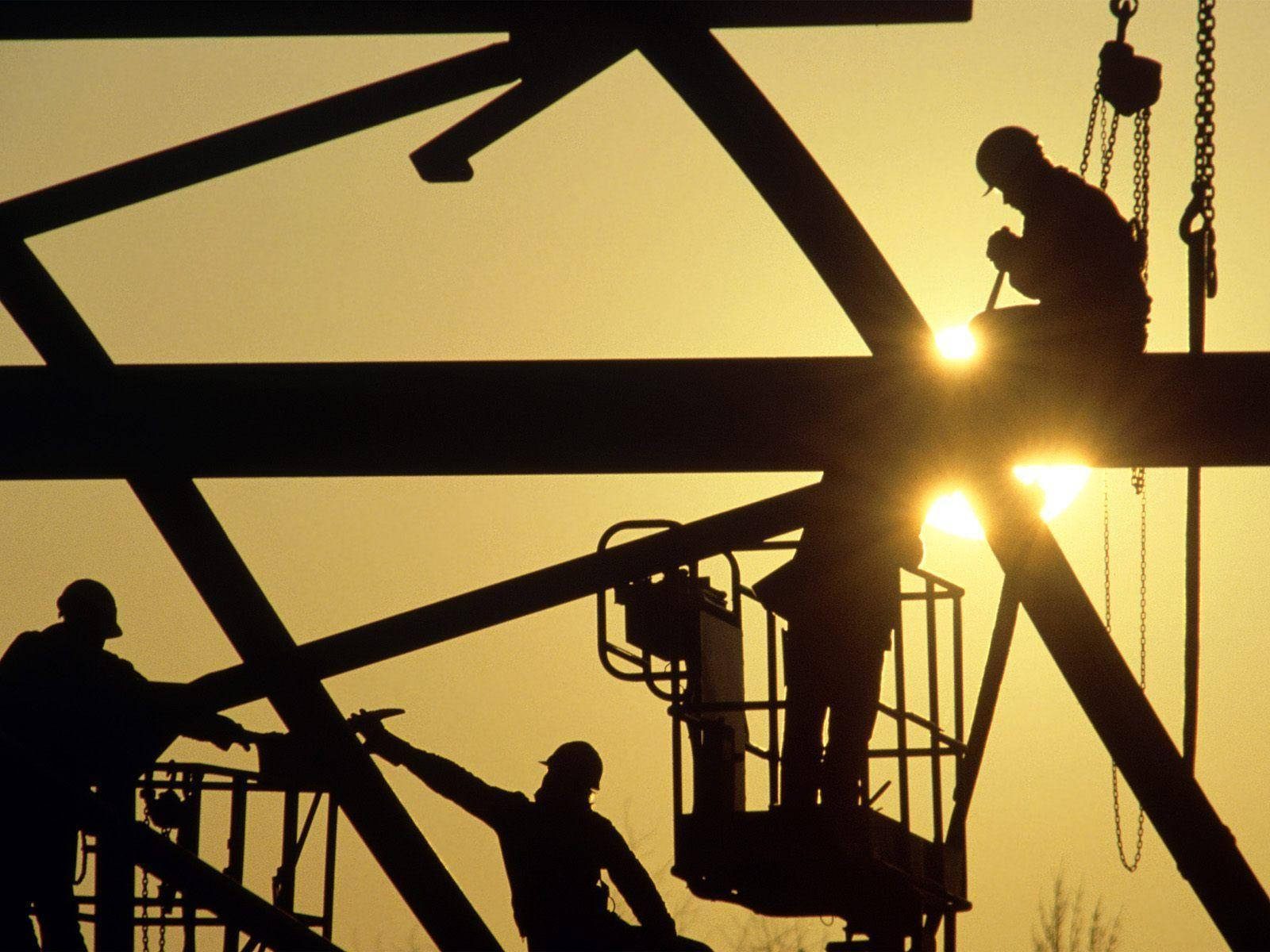 silhouetted construction workers, glowing sunset, steel framework, HD Desktop Wallpaper