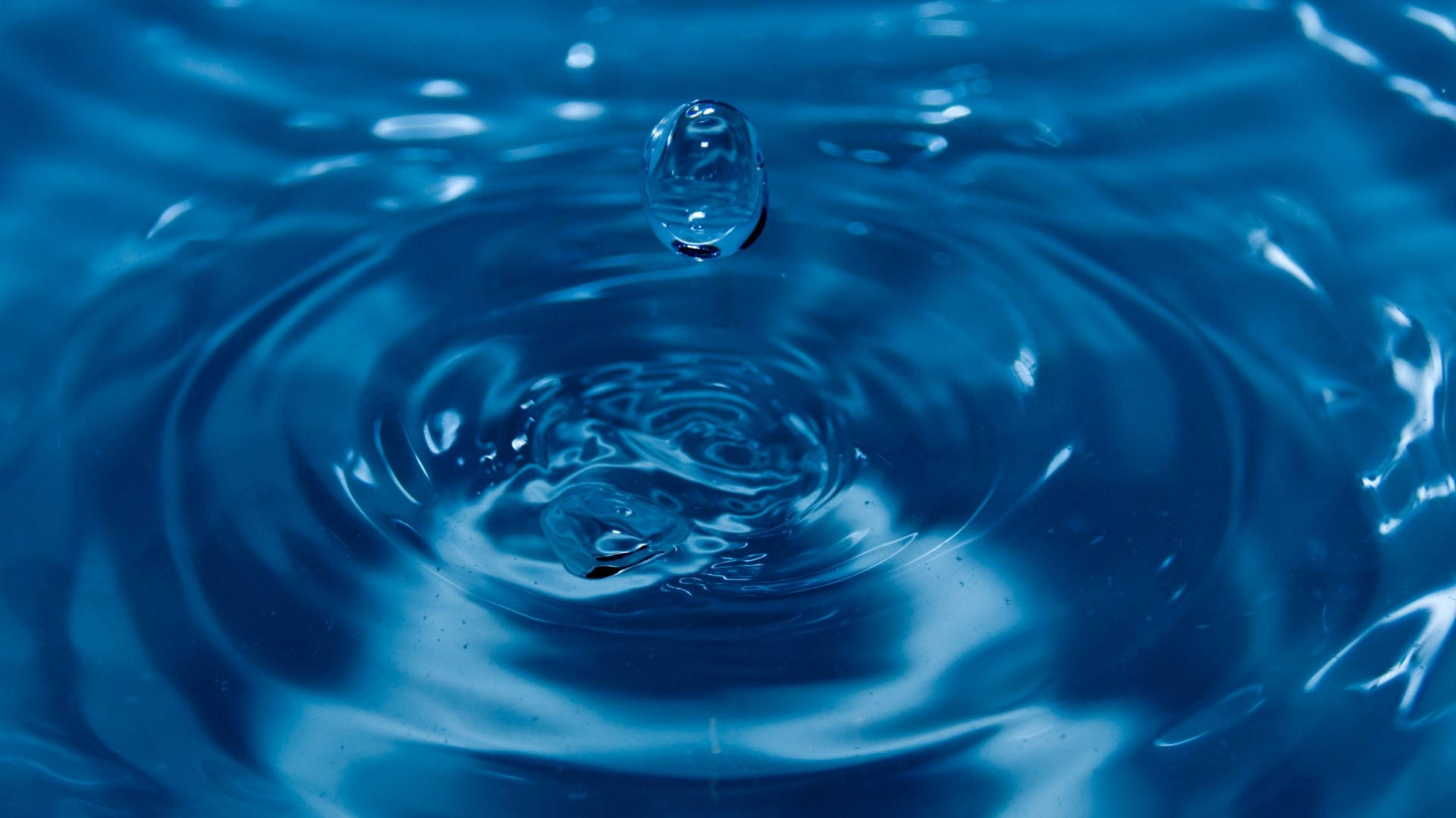 3d water drop, rippling blue surface, concentric circles, Full HD Desktop Wallpaper