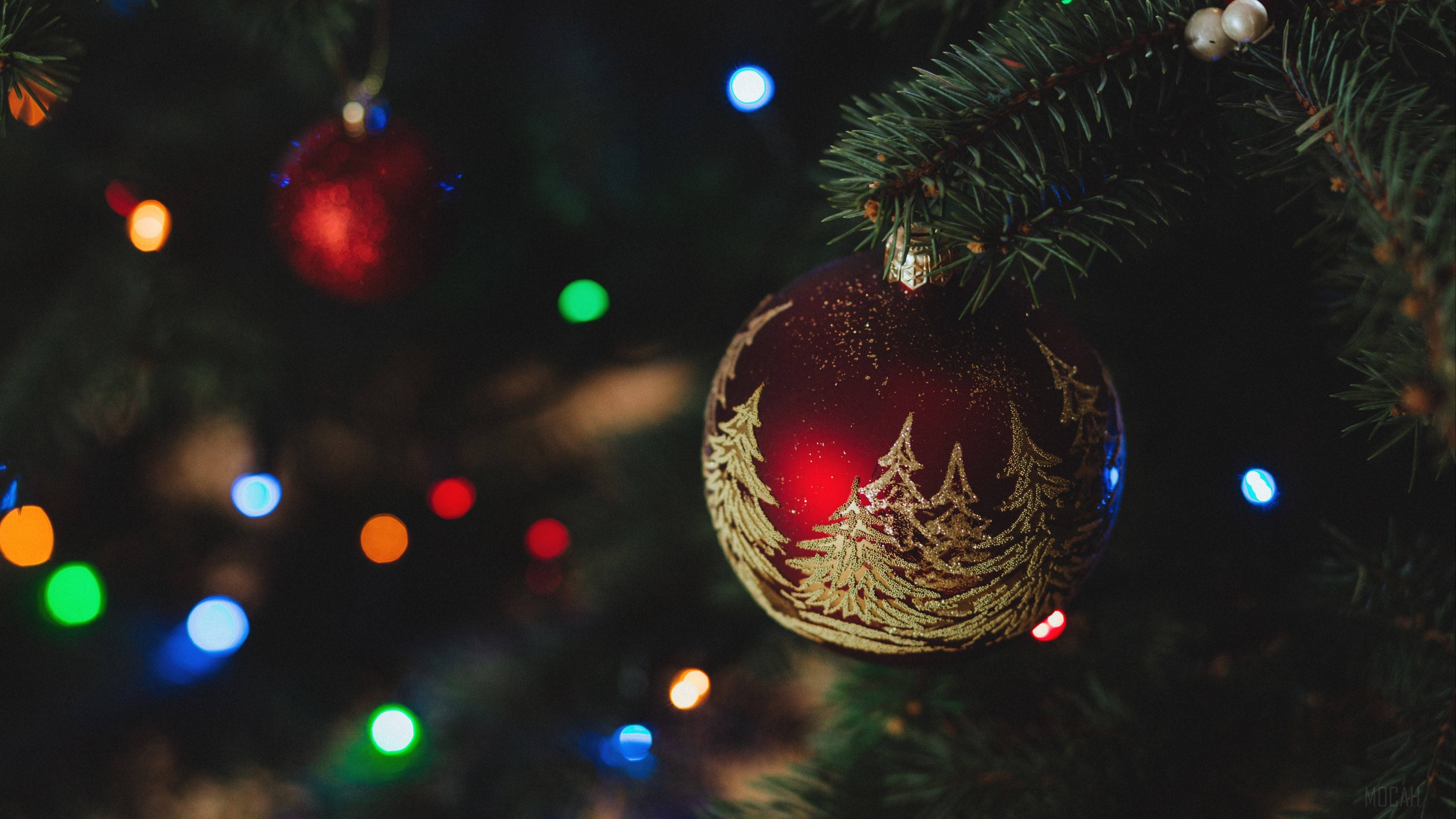 red Christmas ornament, gold pine tree patterns, fir tree, 4K Desktop Wallpaper
