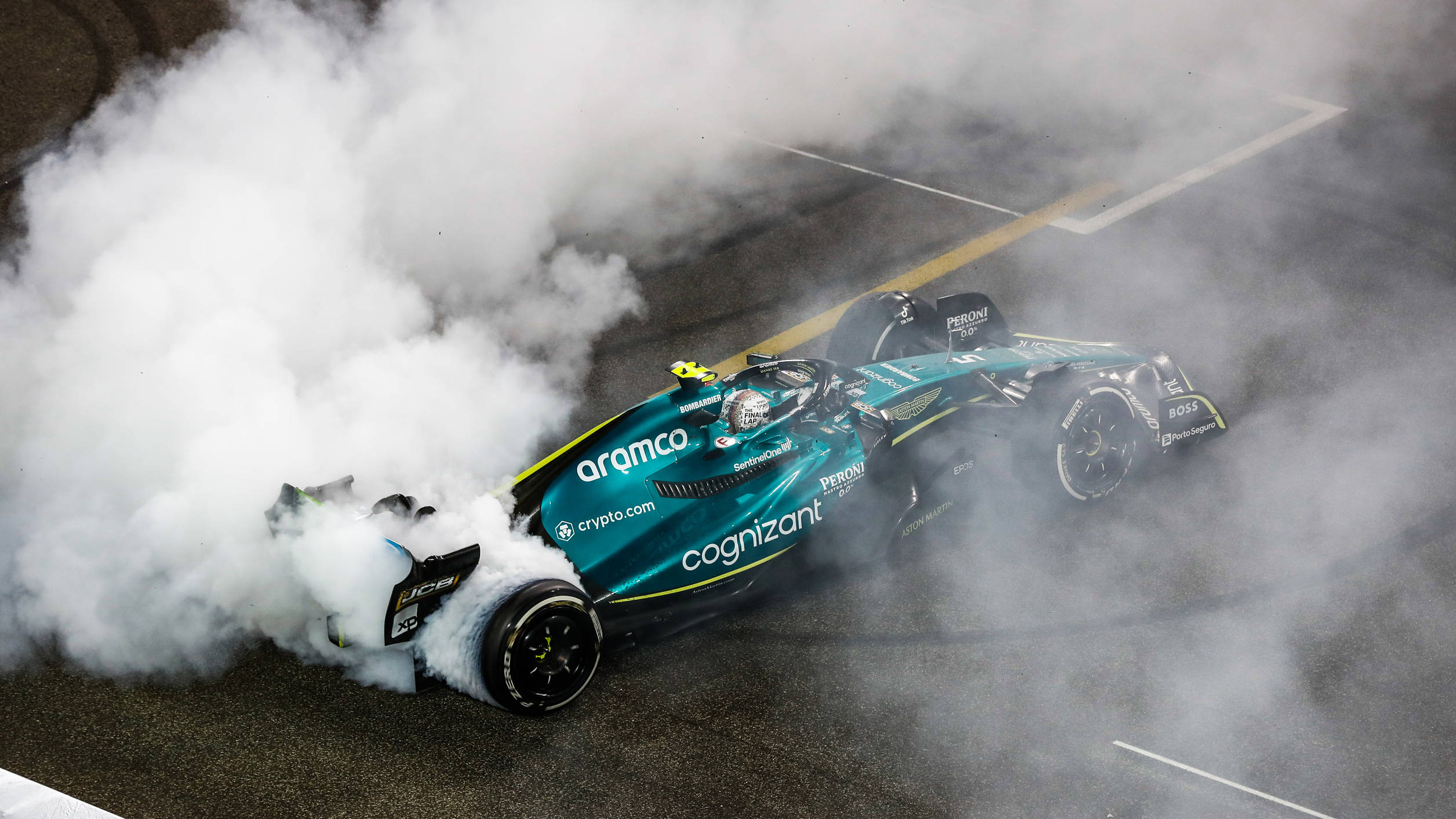 Cool F1, teal Formula 1 car, burns rubber, Full HD Desktop Wallpaper