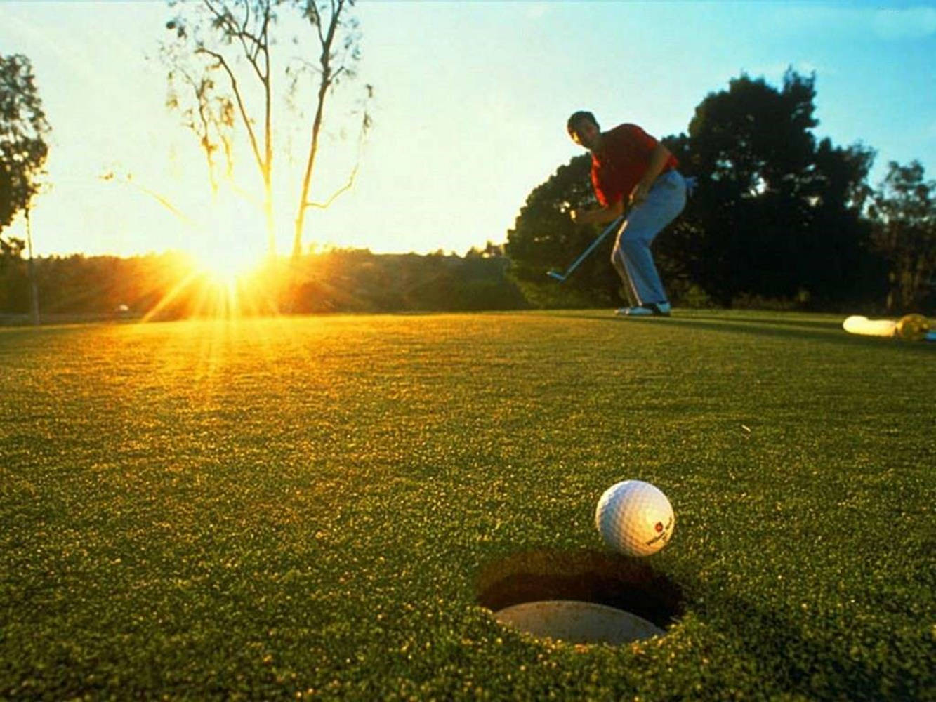 Cool Golf, red shirt, sun sets, HD Desktop Wallpaper