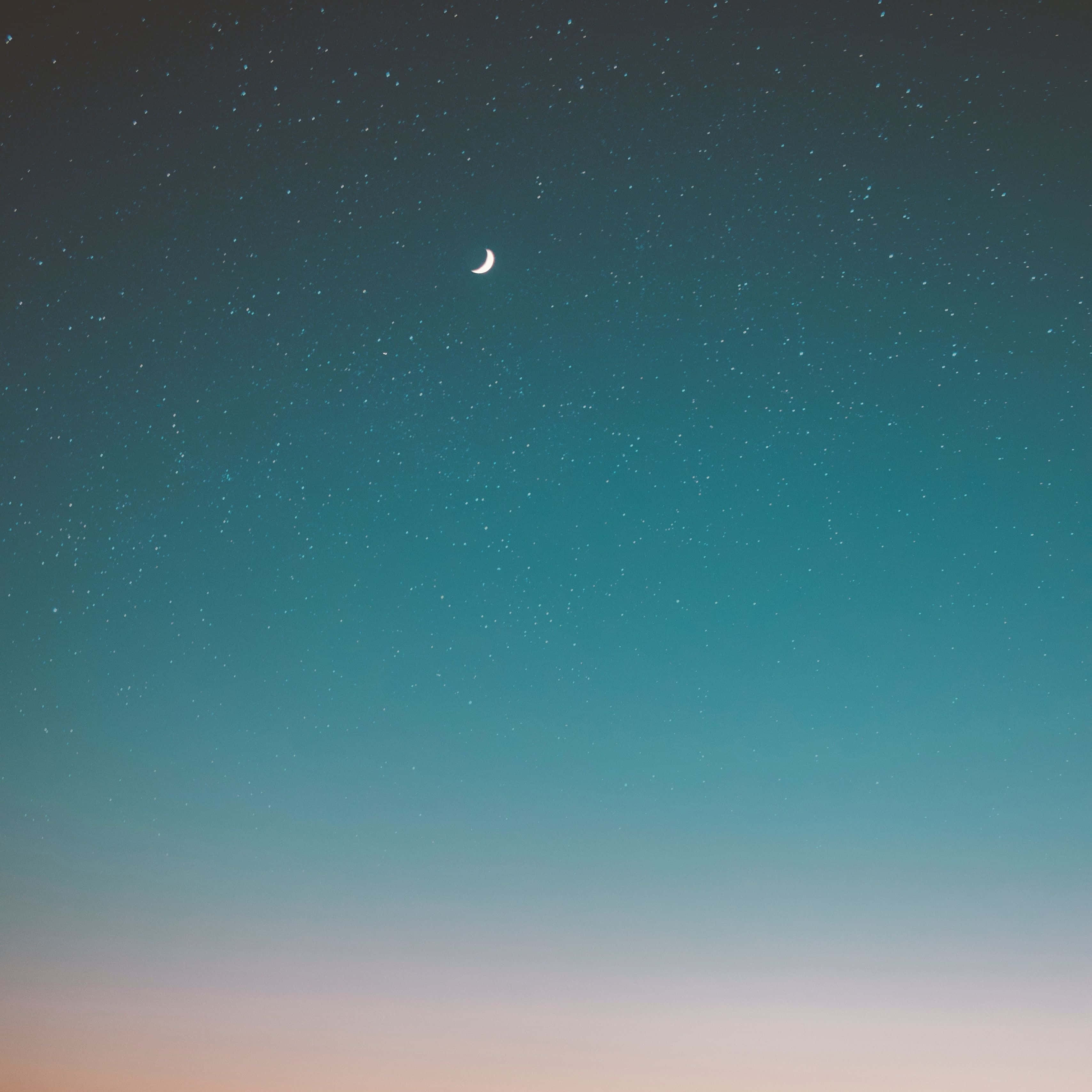 iPad Pro, crescent moon, twilight sky, 2K Desktop Wallpaper