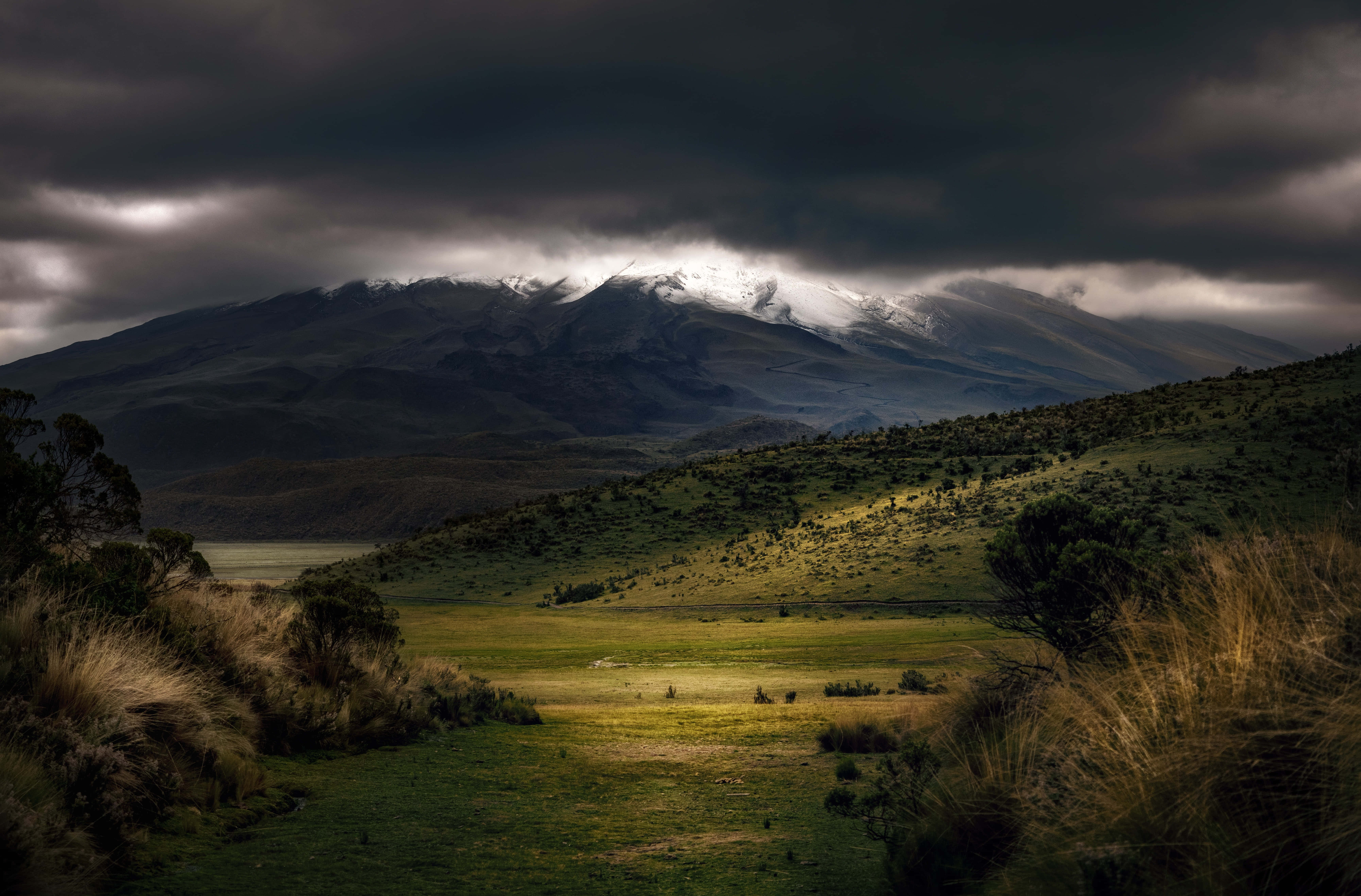 mountain range, snow-capped peaks, sunlit valley, 5K Desktop Wallpaper
