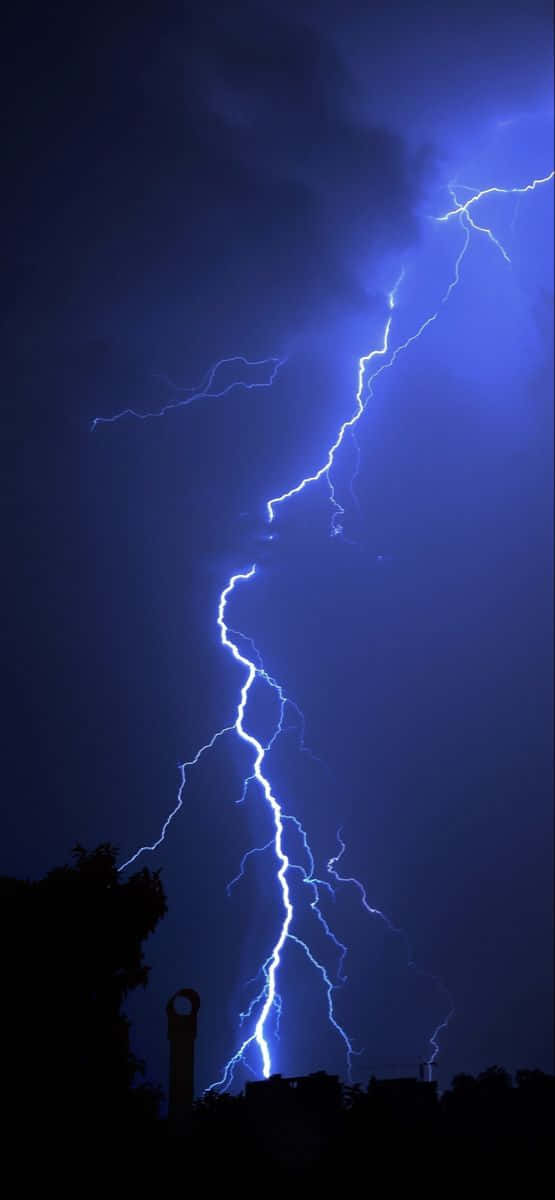 Cool Lightning, blue lightning bolt, stormy night sky, SD Phone Wallpaper
