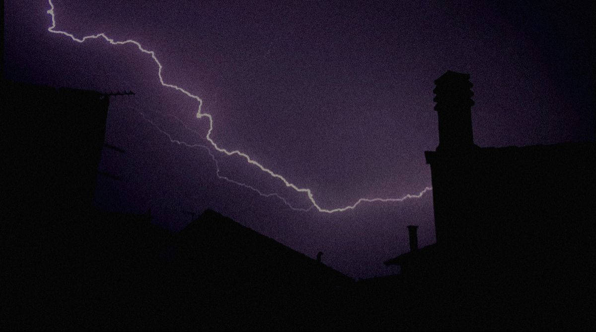 aesthetic lightning, dark purple storm sky, silhouetted rooftops, SD Desktop Wallpaper