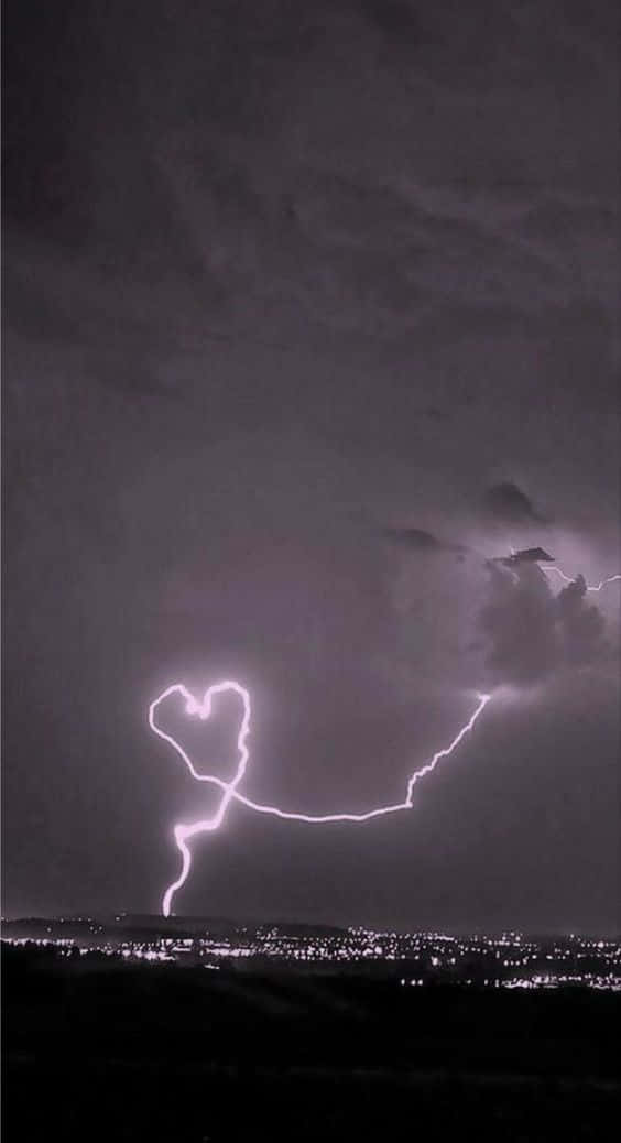 Cool Lightning, heart shape, lightning bolt, SD Phone Wallpaper