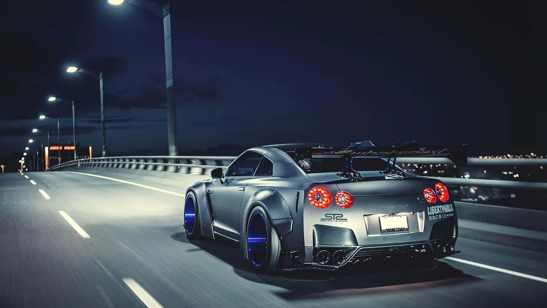 Cool Nissan Skyline