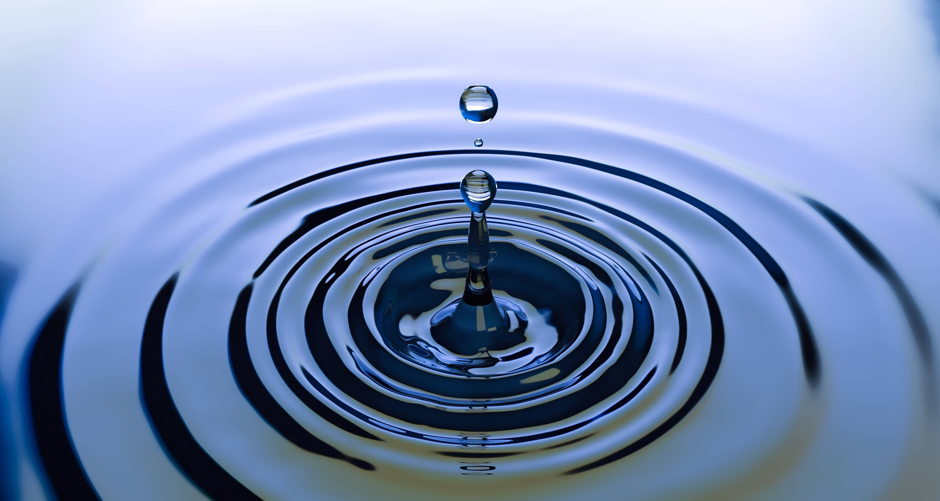 Cool Water, droplet, concentric ripples, 2K Desktop Wallpaper