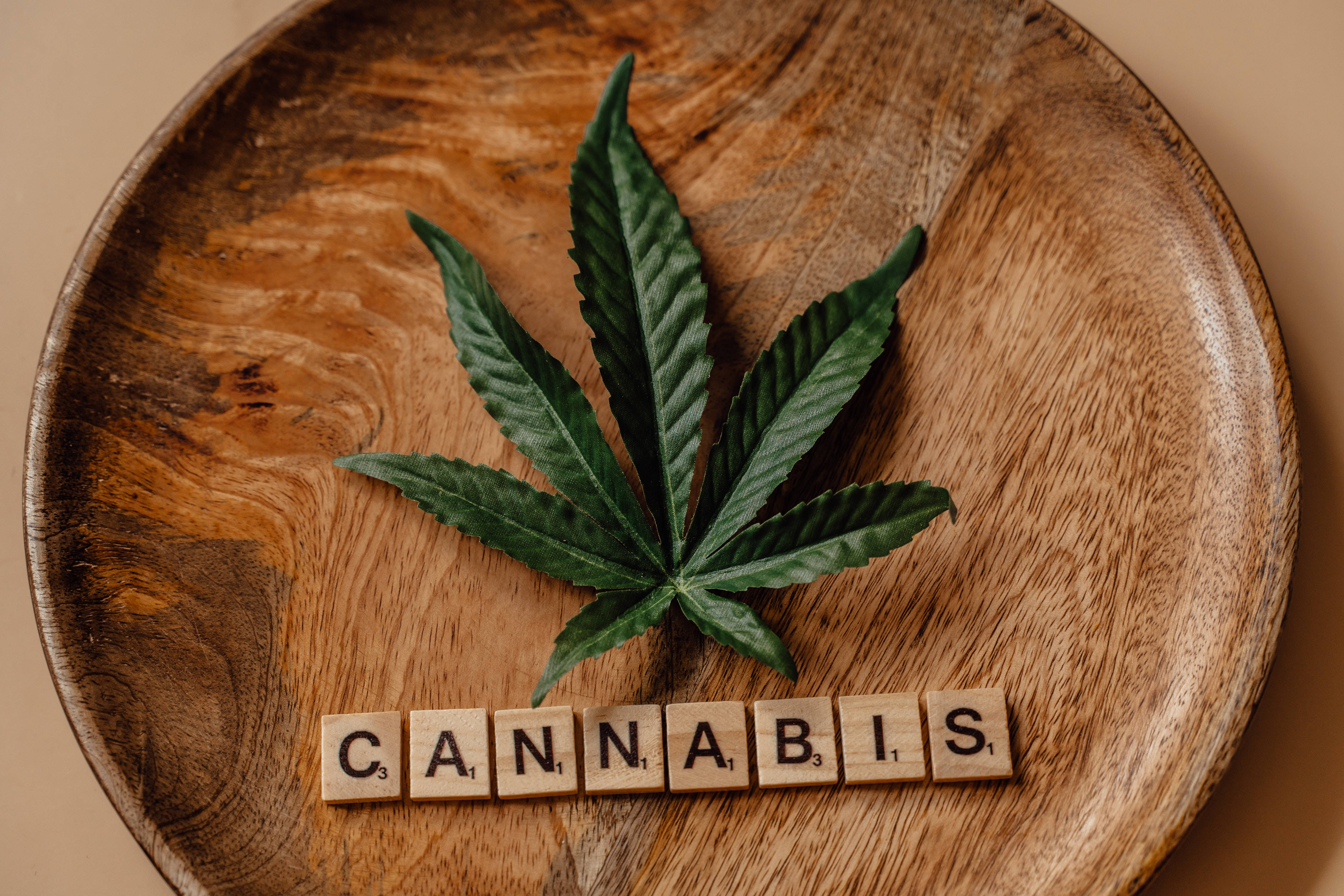 cannabis, rustic wooden plate, wooden scrabble tiles, 4K Desktop Wallpaper