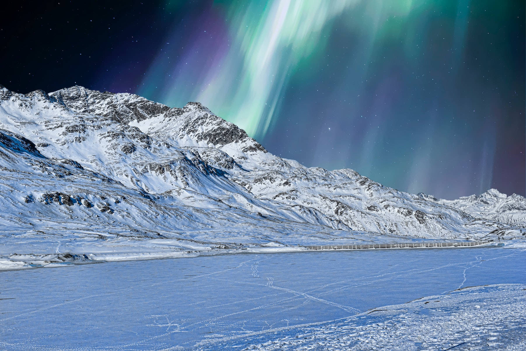 aurora borealis, snow-covered mountains, frozen lake, HD Desktop Wallpaper