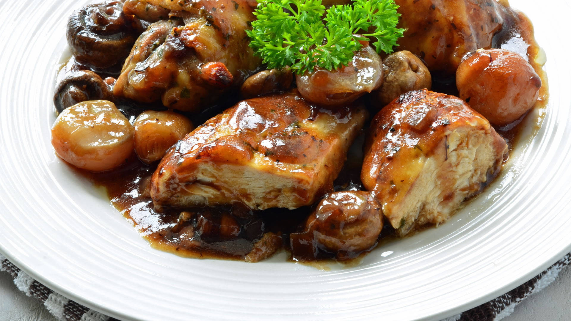 Coq Au Vin, parsley, mushrooms, Full HD Desktop Wallpaper