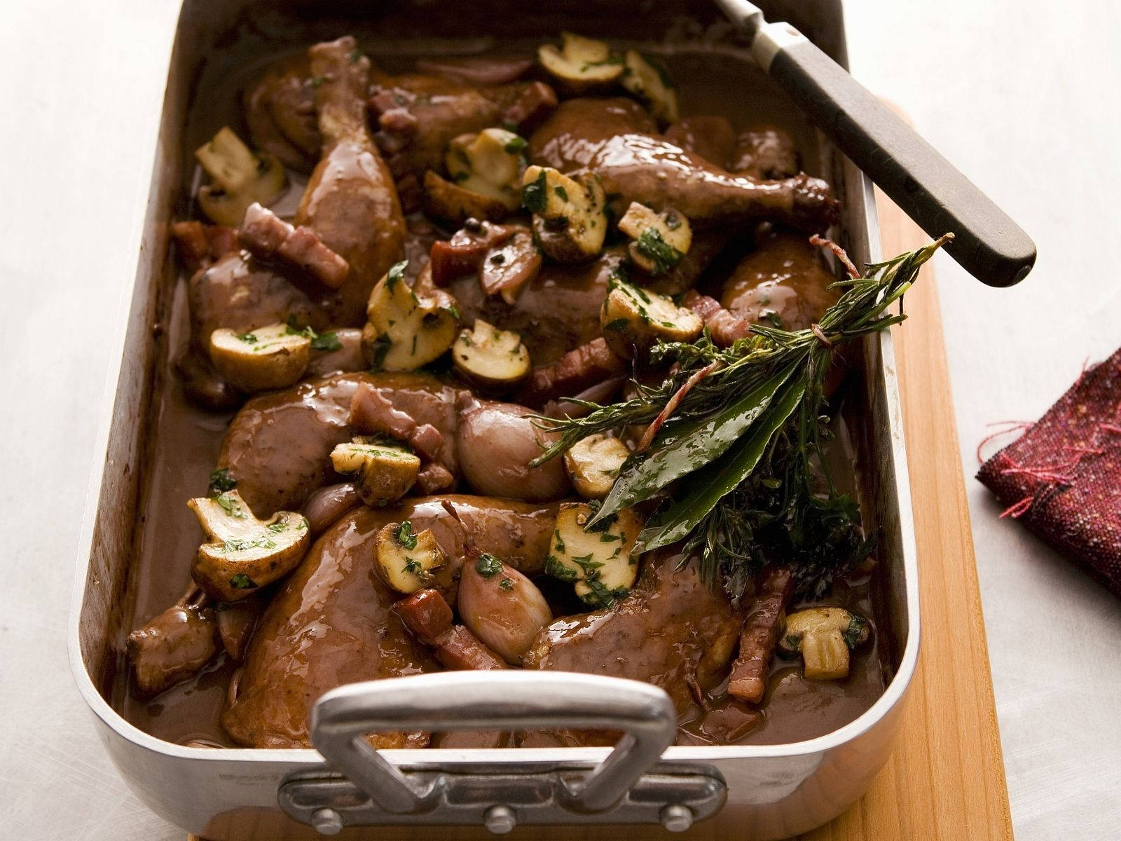 Coq Au Vin, duck legs, mushrooms, HD Desktop Wallpaper