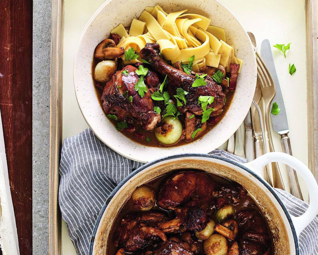 Coq Au Vin, pappardelle, cast iron pot, HD Desktop Wallpaper