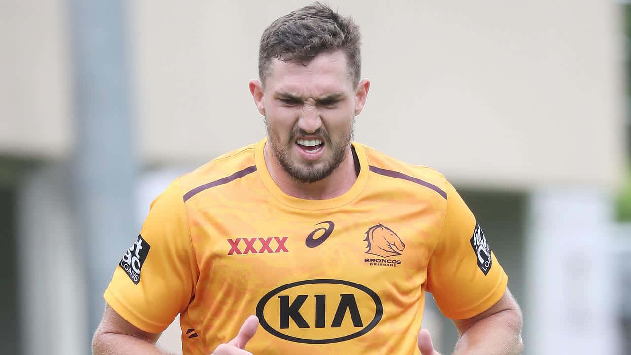 Corey Oates, yellow jersey, training session, HD Desktop Wallpaper
