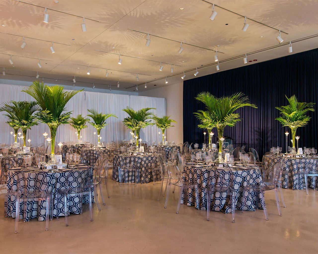 corporate event, banquet hall, round tables, HD Desktop Wallpaper