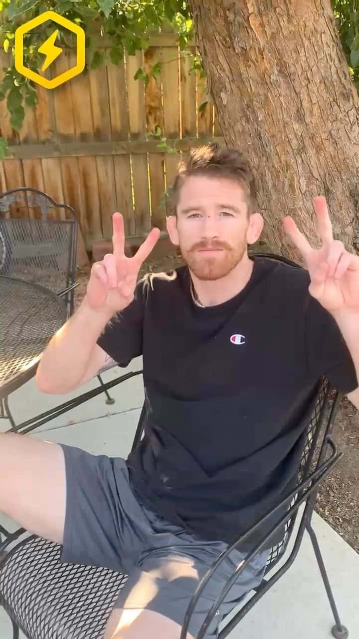 Cory Sandhagen, double peace sign, outdoors, HD Phone Wallpaper