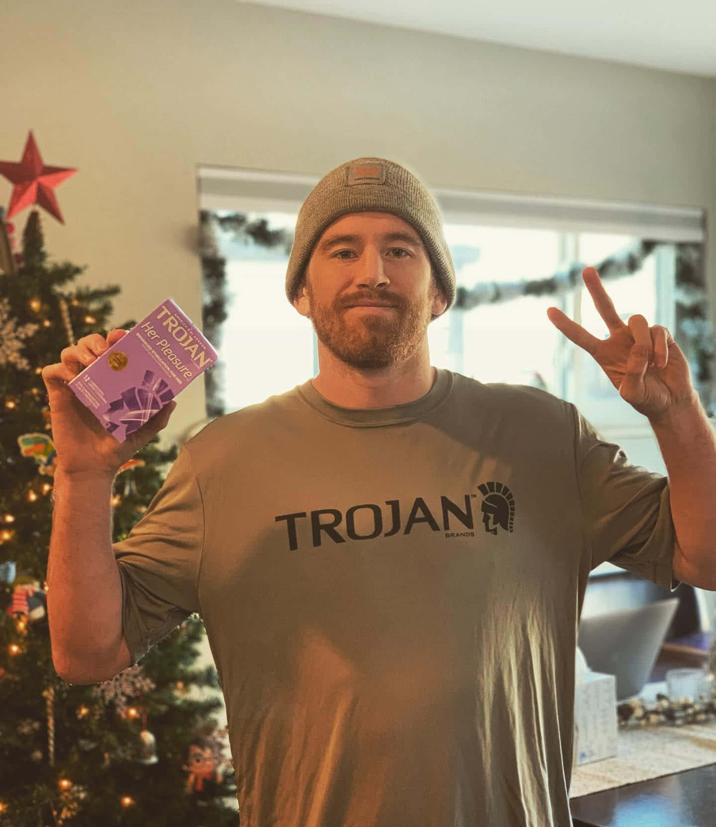 Cory Sandhagen, Trojan shirt, Trojan Her Pleasure box, HD Phone Wallpaper
