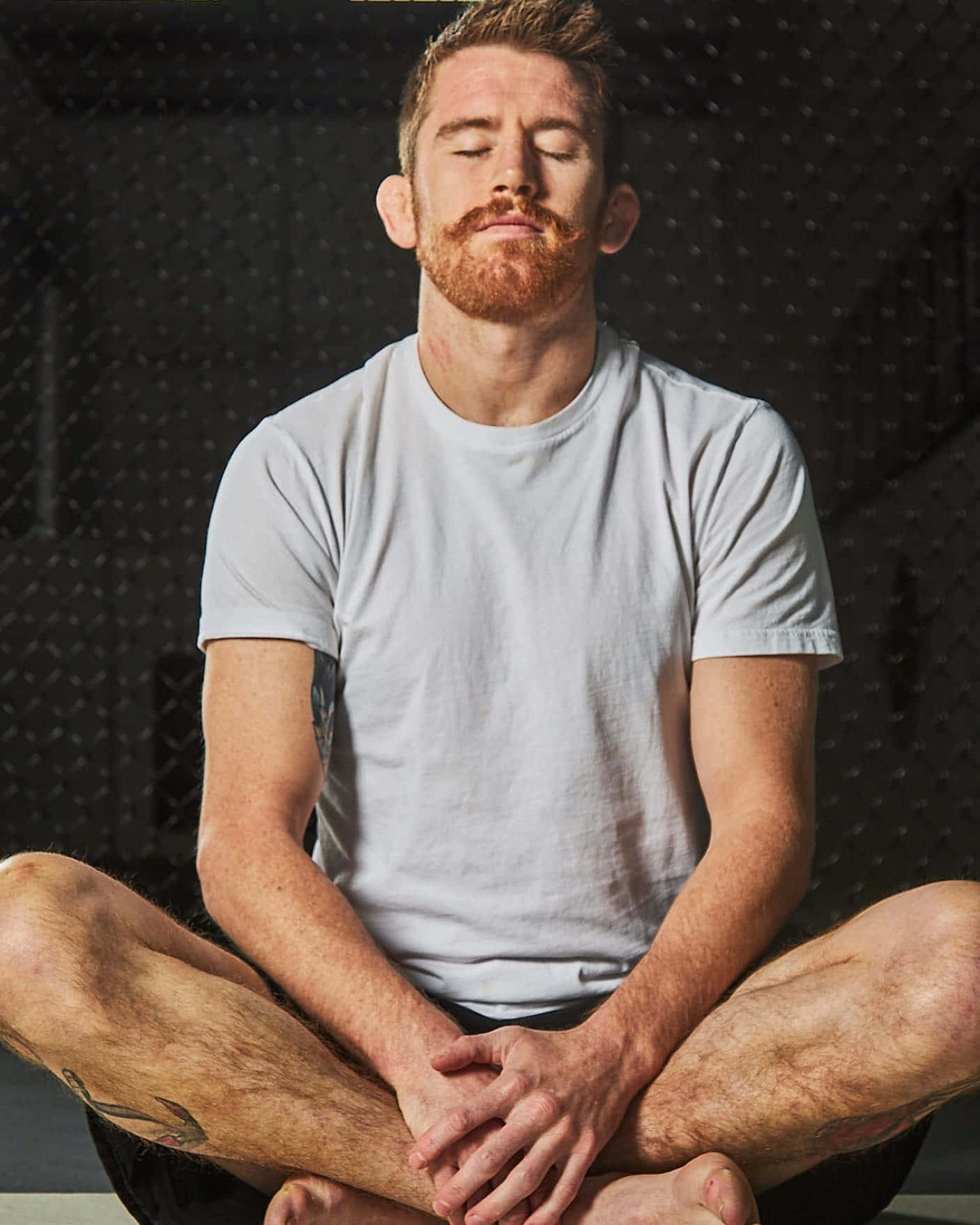 Cory Sandhagen, red beard, cross-legged, HD Phone Wallpaper