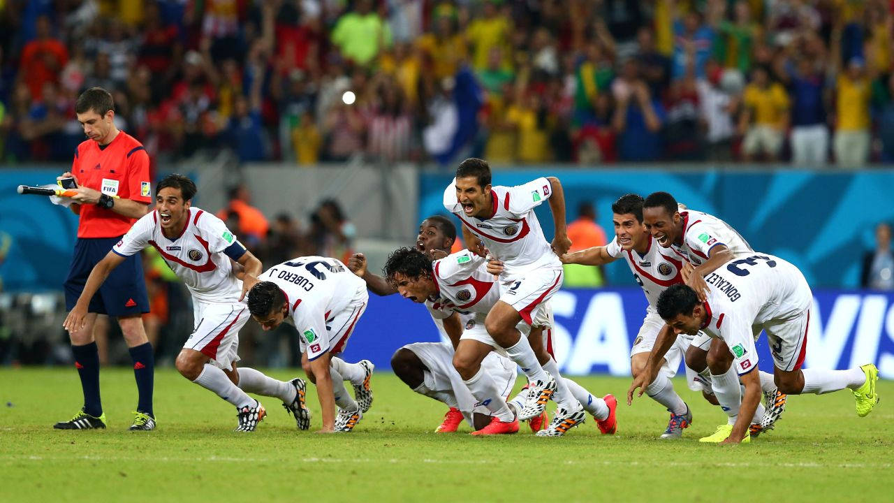 Costa Rica National Football Team, white jerseys, green pitch, HD Desktop Wallpaper