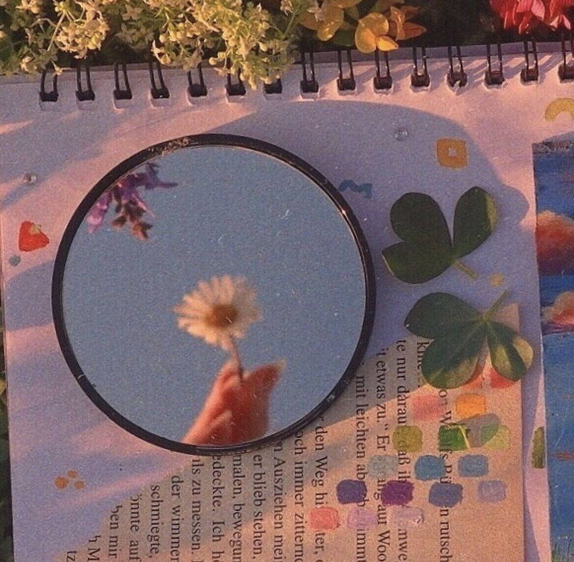 flower mirror, round mirror, decorated notebook, SD Desktop Wallpaper