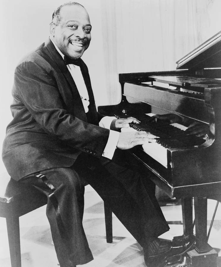 Count Basie, tuxedo, grand piano, SD Phone Wallpaper