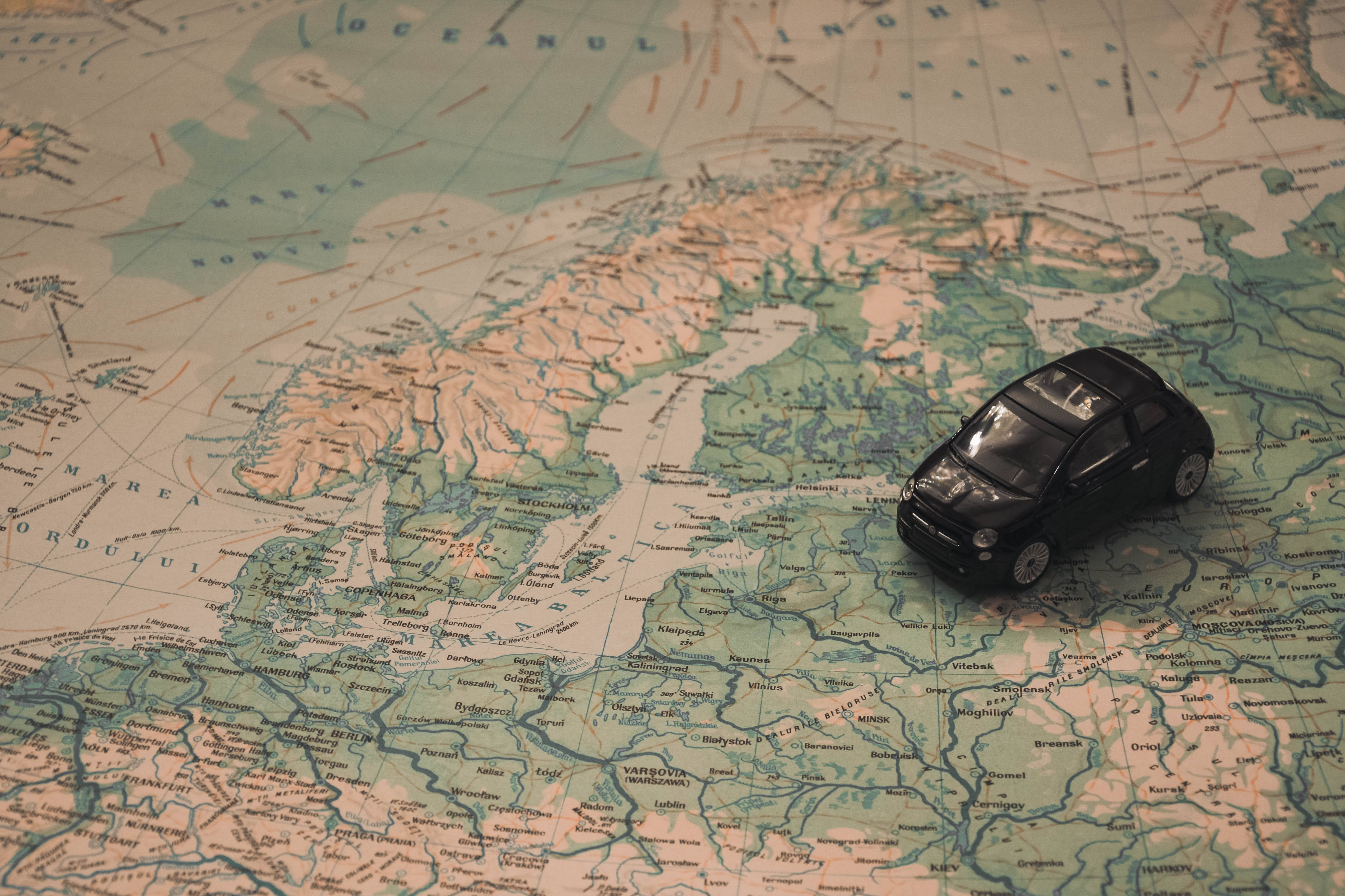 toy car, countries map, vintage map of Europe, 4K Desktop Wallpaper