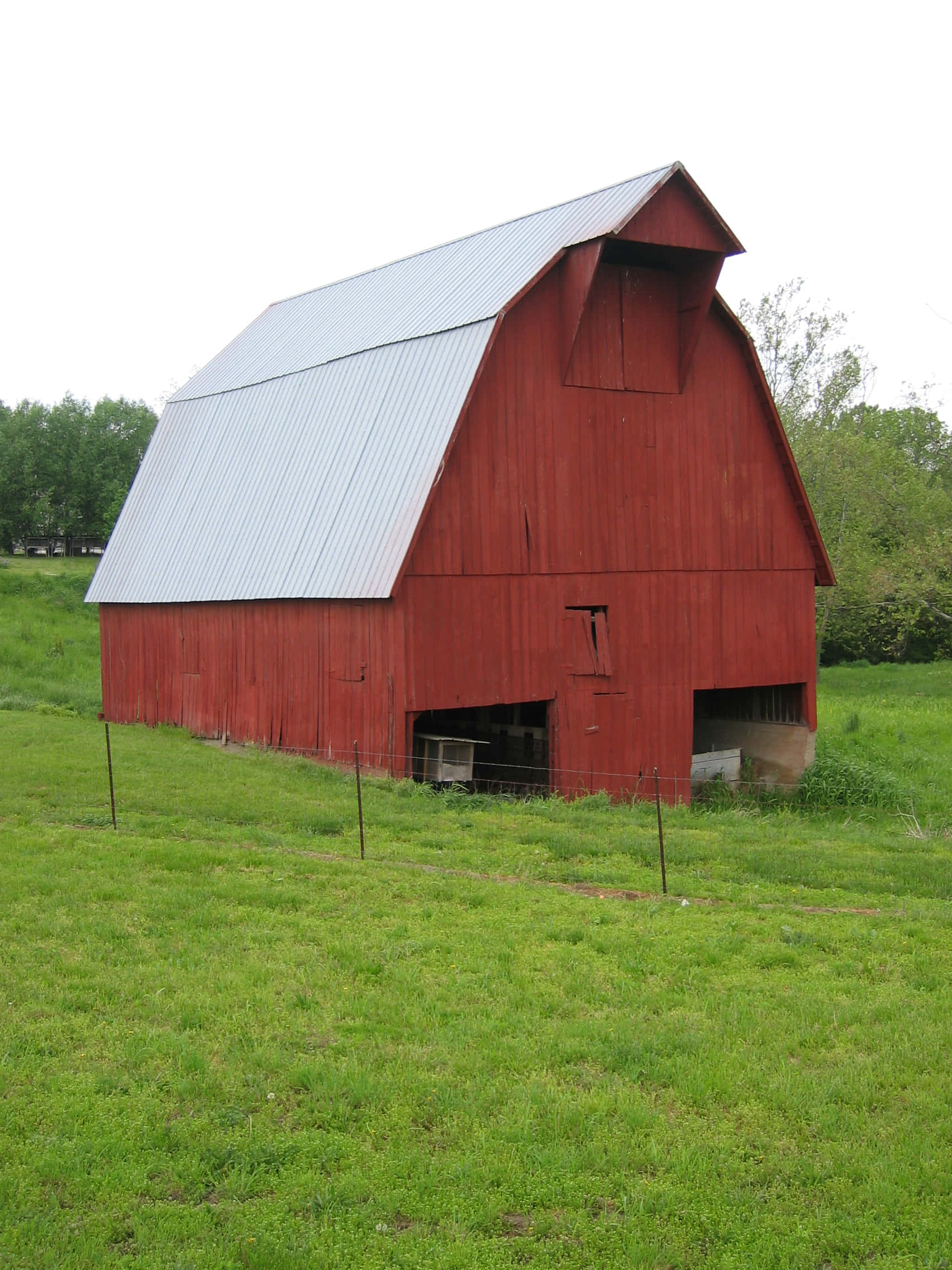prairie style barn, red barn, silver metal roof, Full HD Phone Wallpaper