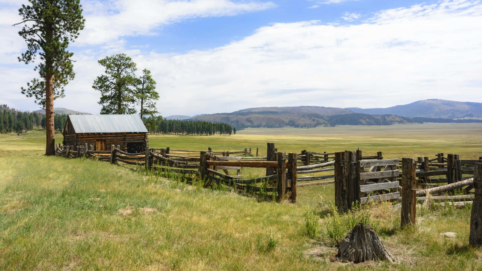rustic wooden cabin, metal roof, weathered split-rail fence, Full HD Desktop Wallpaper
