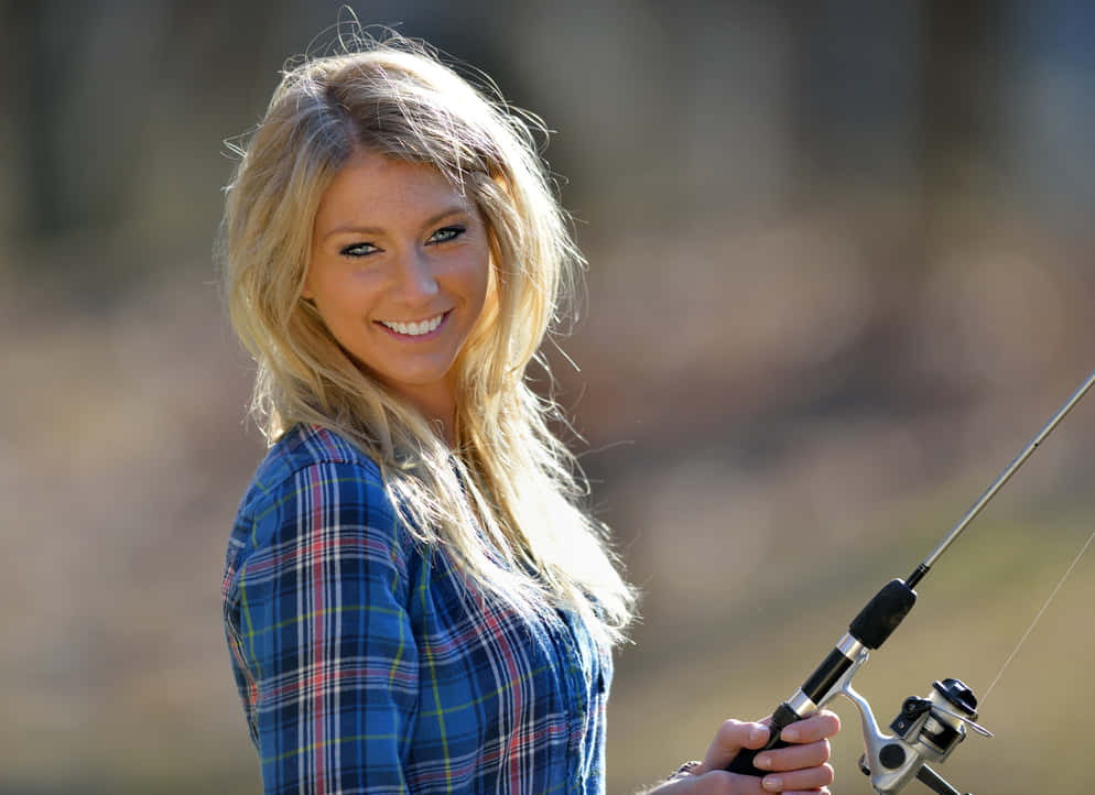 Country Girl Aesthetic, blonde woman, blue plaid shirt, SD Desktop Wallpaper