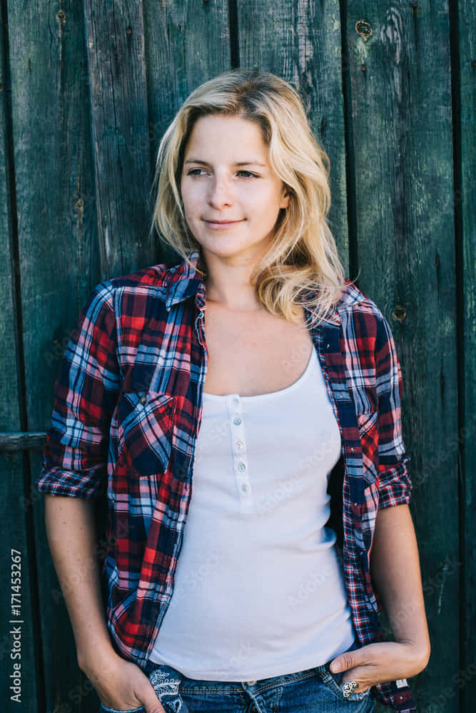 Country Girl Aesthetic, blonde hair, weathered green wooden fence, SD Phone Wallpaper