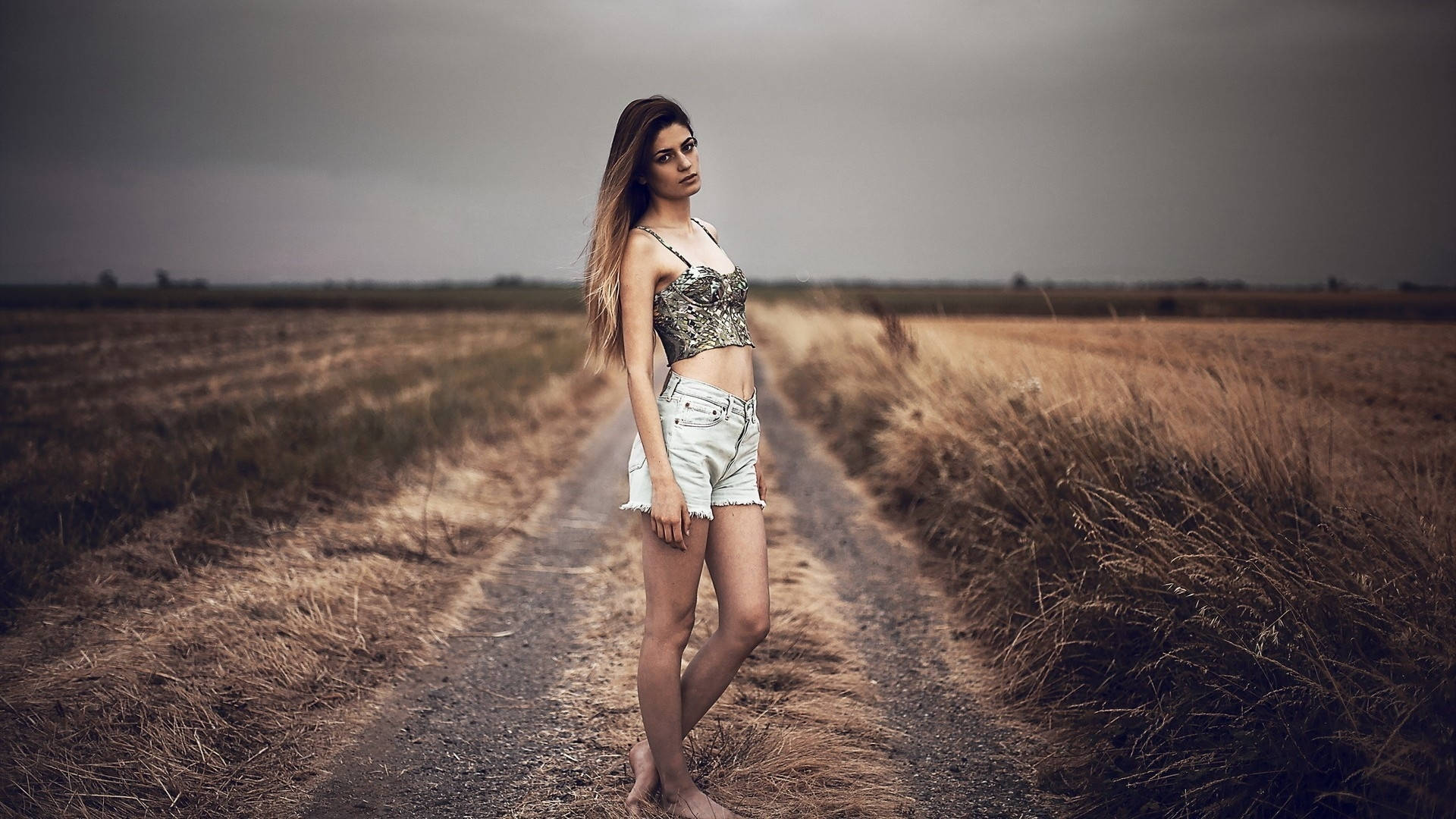 female model, country road, dirt path, Full HD Desktop Wallpaper