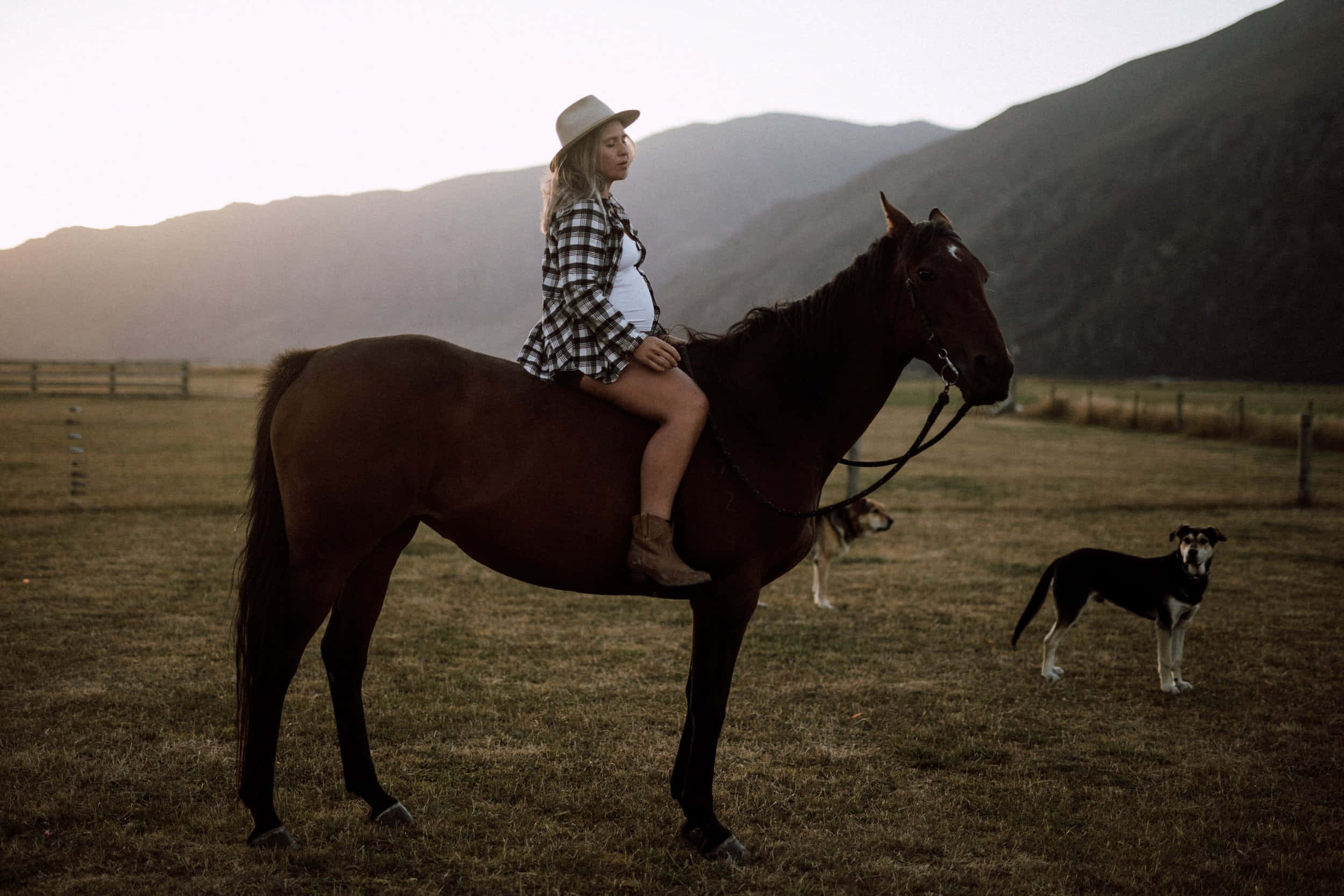 Country Girl Aesthetic, plaid shirt, cowboy hat, Full HD Desktop Wallpaper