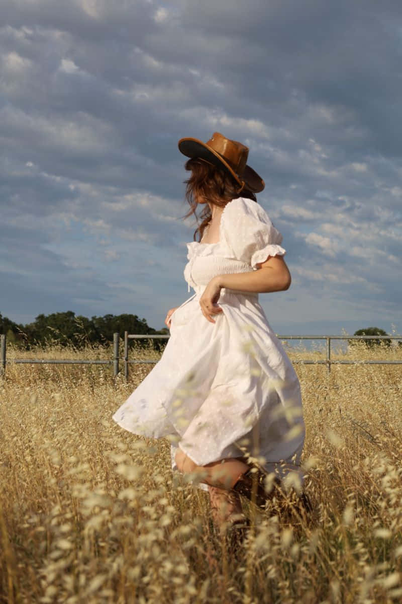rustic eleganceinthe fields, white dress, brown hat, SD Phone Wallpaper